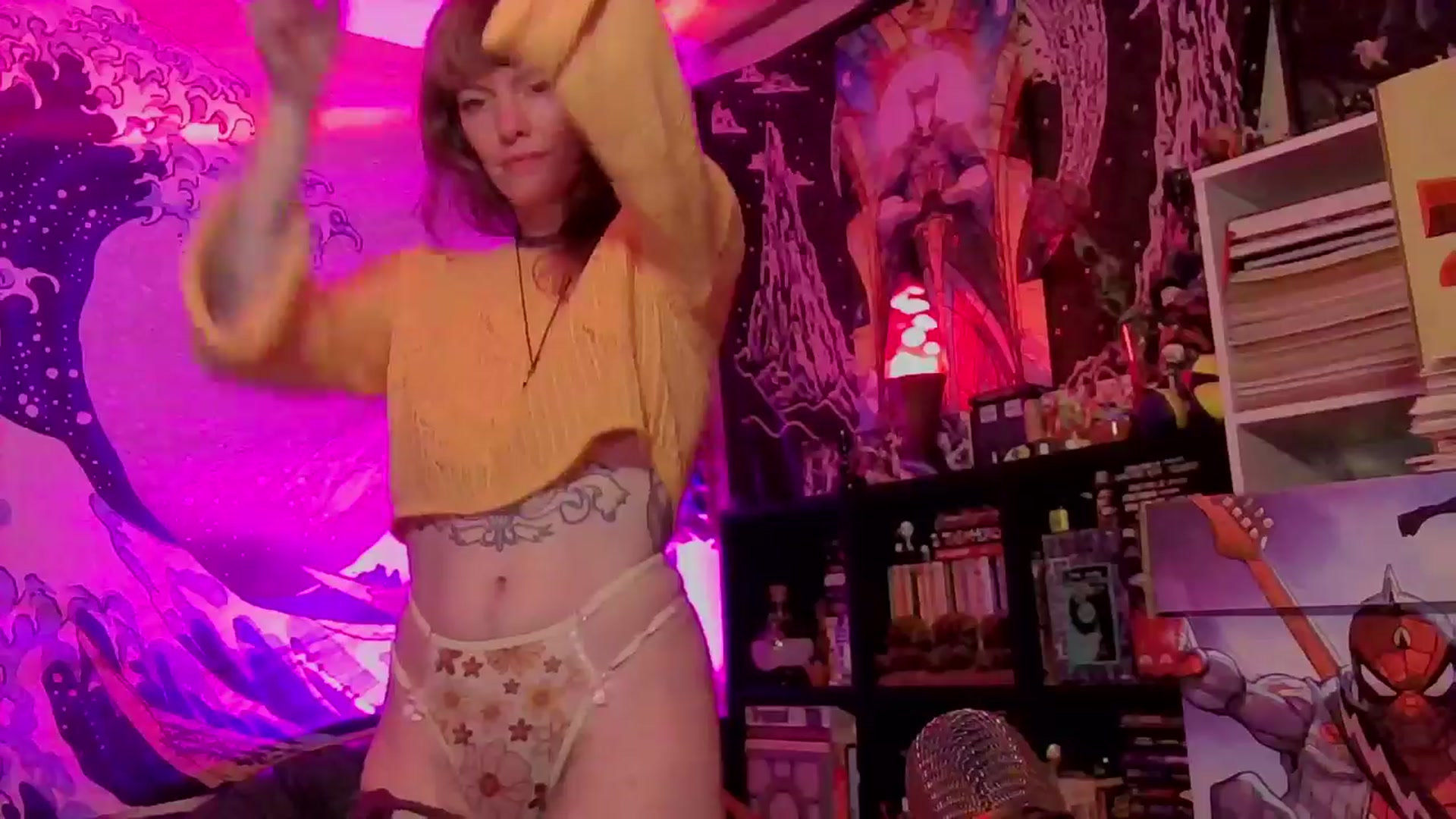 Gallery image thumbnail from CdrTroi's myfreecams stream on, 03/25/2024, 07:22 image 17 of 20