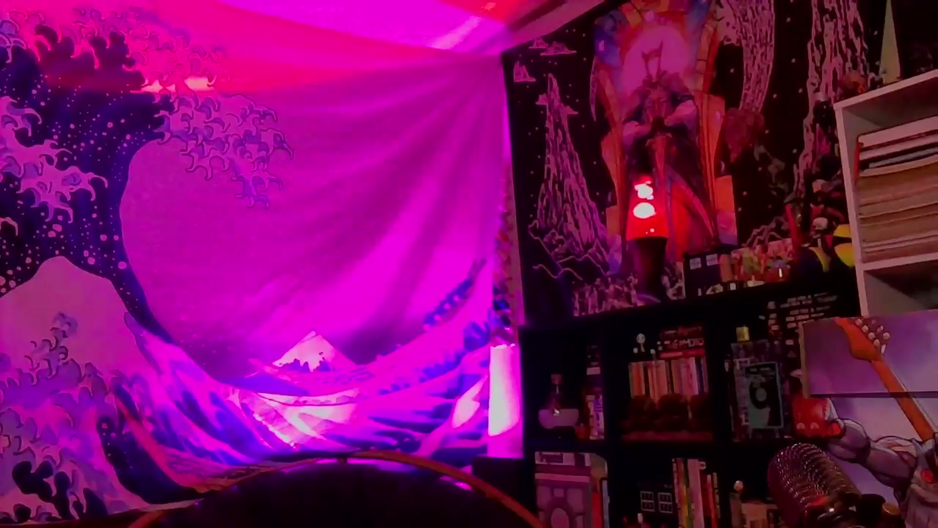 Gallery image thumbnail from CdrTroi's myfreecams stream on, 03/25/2024, 08:22 image 17 of 20