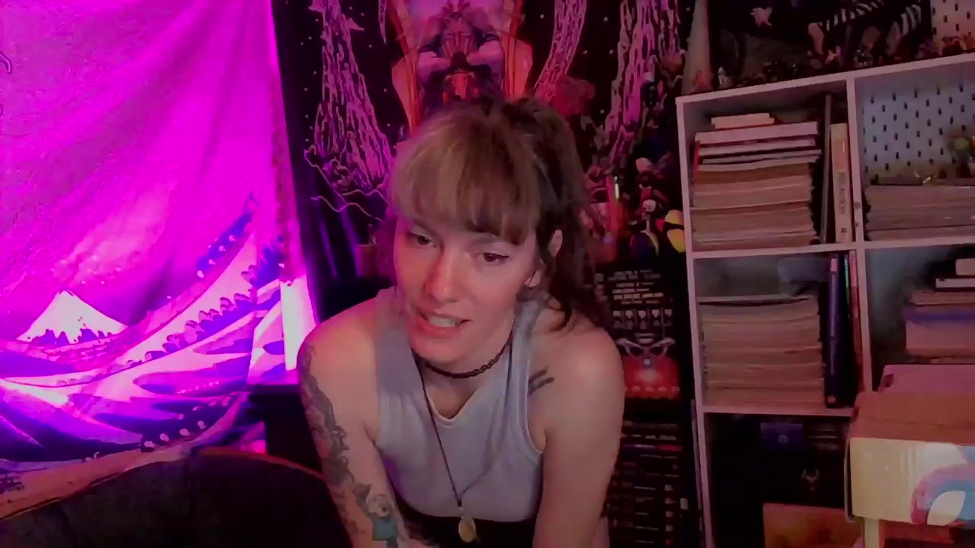 Gallery image thumbnail from CdrTroi's myfreecams stream on, 03/27/2024, 07:45 image 8 of 20