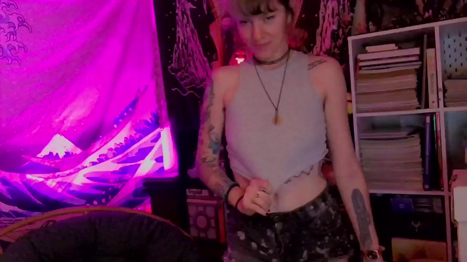 Gallery image thumbnail from CdrTroi's myfreecams stream on, 03/27/2024, 08:45 image 15 of 20