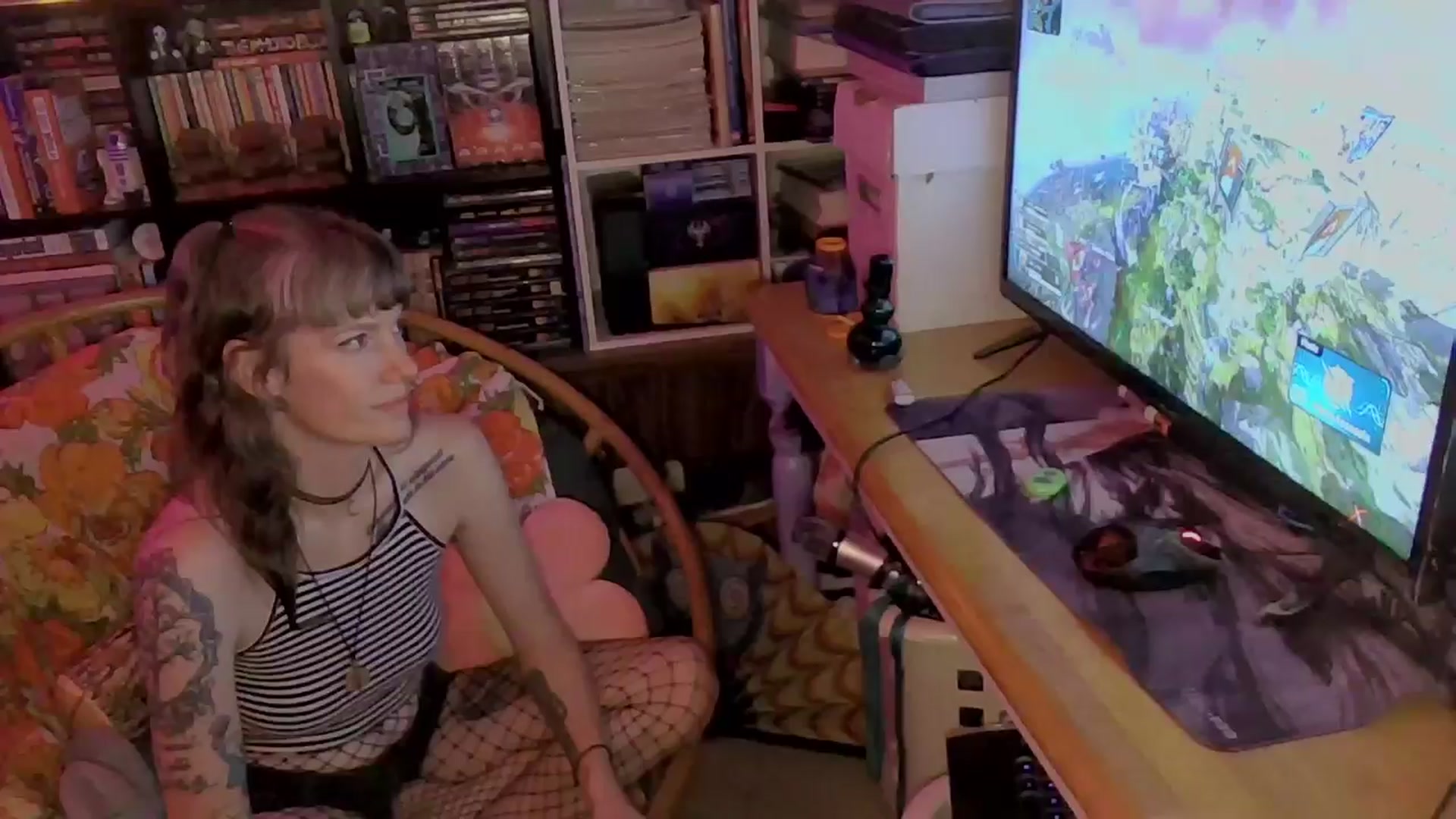 Gallery image thumbnail from CdrTroi's myfreecams stream on, 04/05/2024, 06:55 image 19 of 20