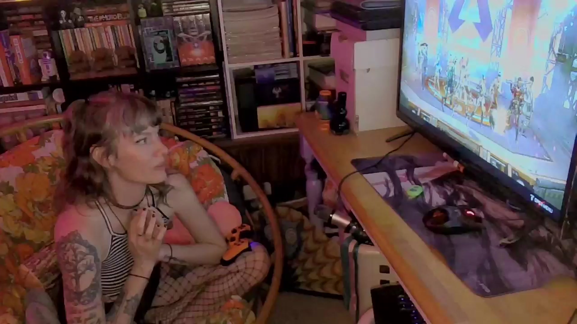 Gallery image thumbnail from CdrTroi's myfreecams stream on, 04/05/2024, 06:55 image 17 of 20