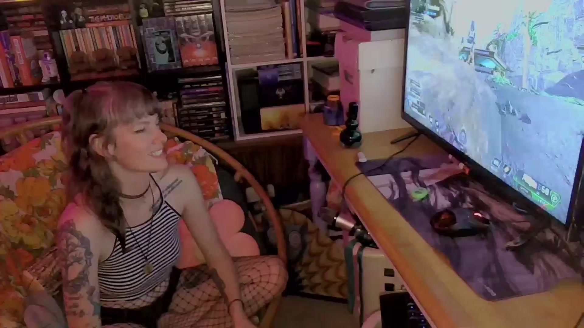 Gallery image thumbnail from CdrTroi's myfreecams stream on, 04/05/2024, 06:55 image 20 of 20