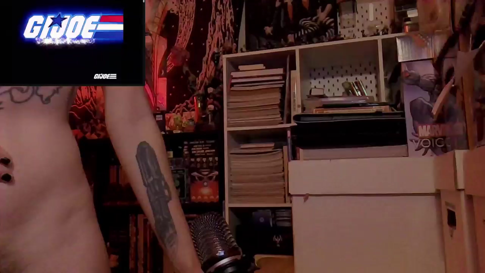 Gallery image thumbnail from CdrTroi's myfreecams stream on, 04/15/2024, 06:18 image 10 of 20