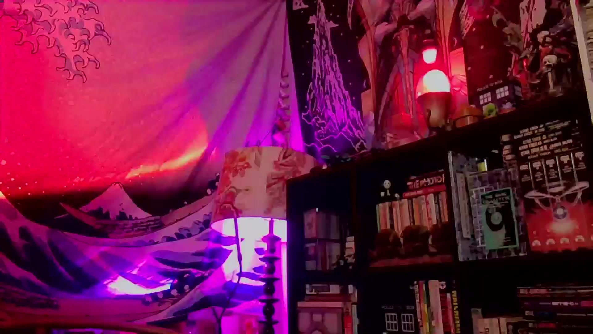 Gallery image thumbnail from CdrTroi's myfreecams stream on, 05/03/2024, 08:04 image 18 of 20