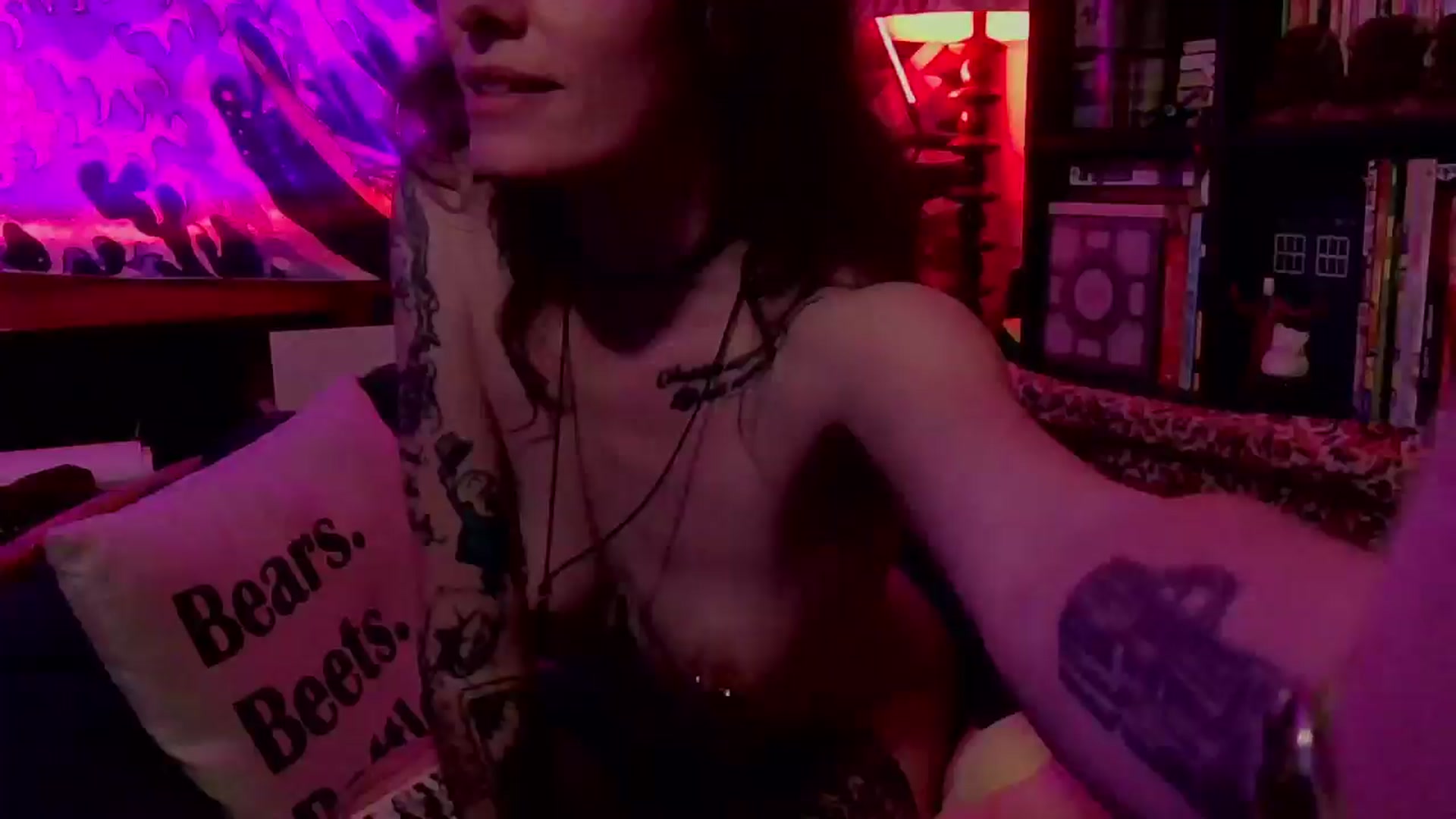 Gallery image thumbnail from CdrTroi's myfreecams stream on, 05/04/2024, 08:14 image 14 of 20