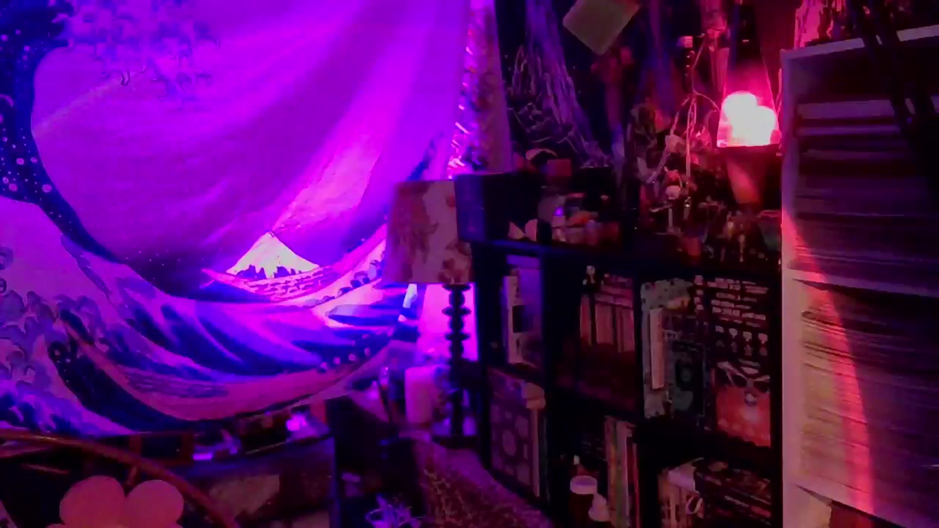 Gallery image thumbnail from CdrTroi's myfreecams stream on, 05/21/2024, 07:01 image 7 of 20