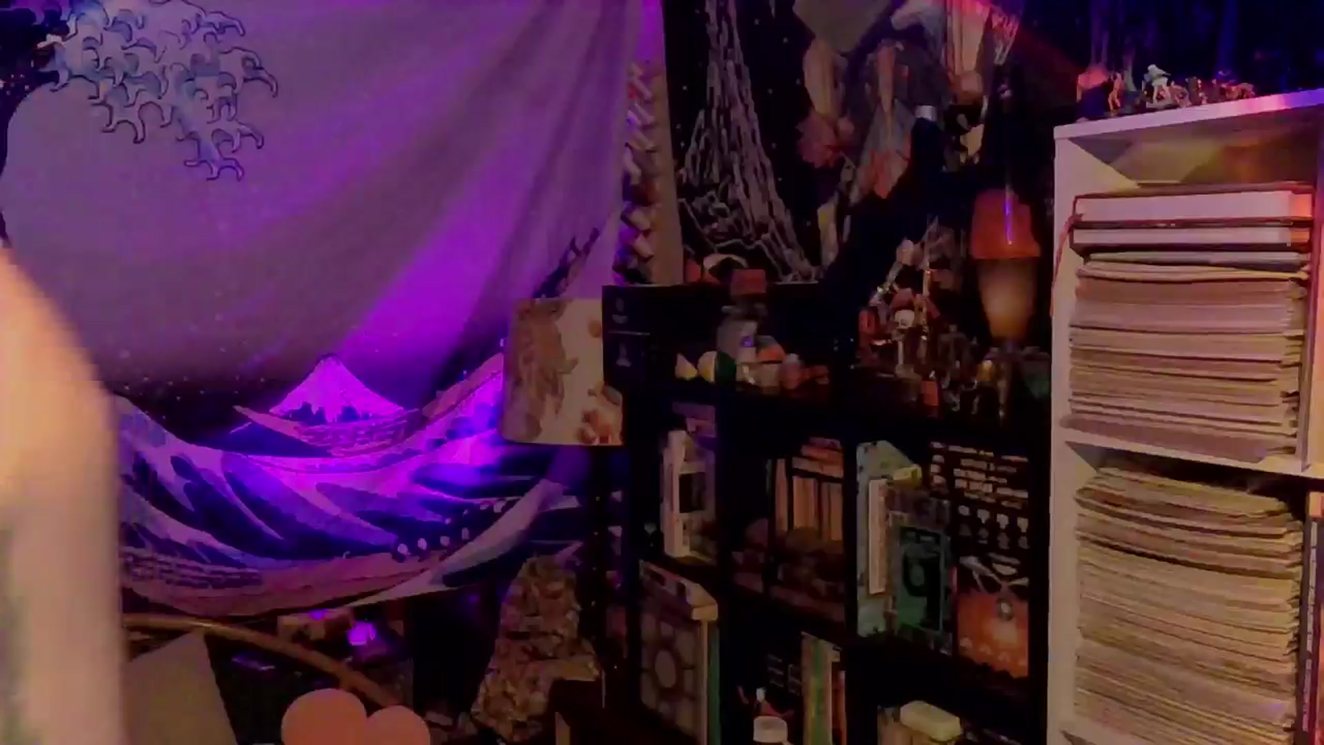 Gallery image thumbnail from CdrTroi's myfreecams stream on, 05/23/2024, 07:12 image 6 of 20