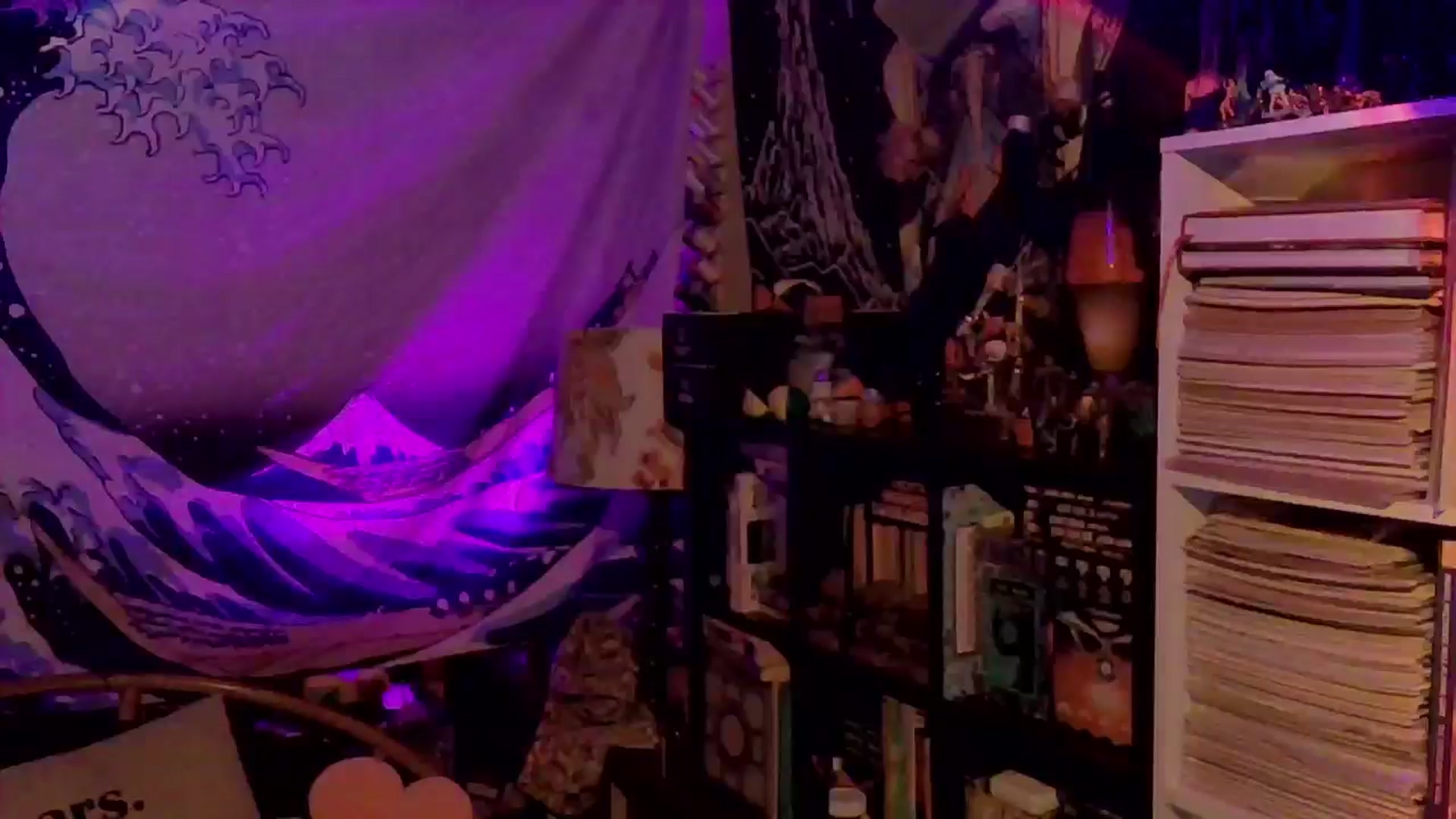 Gallery image thumbnail from CdrTroi's myfreecams stream on, 05/23/2024, 07:12 image 7 of 20