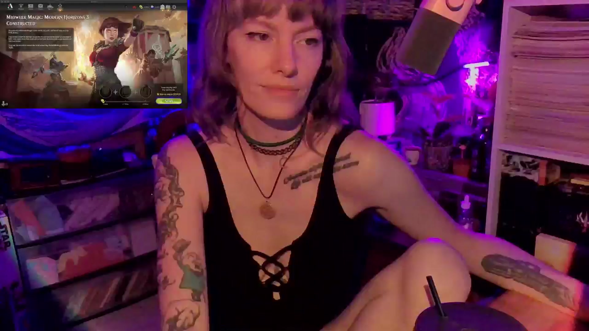 Gallery image thumbnail from CdrTroi's myfreecams stream on, 06/19/2024, 08:52 image 10 of 20