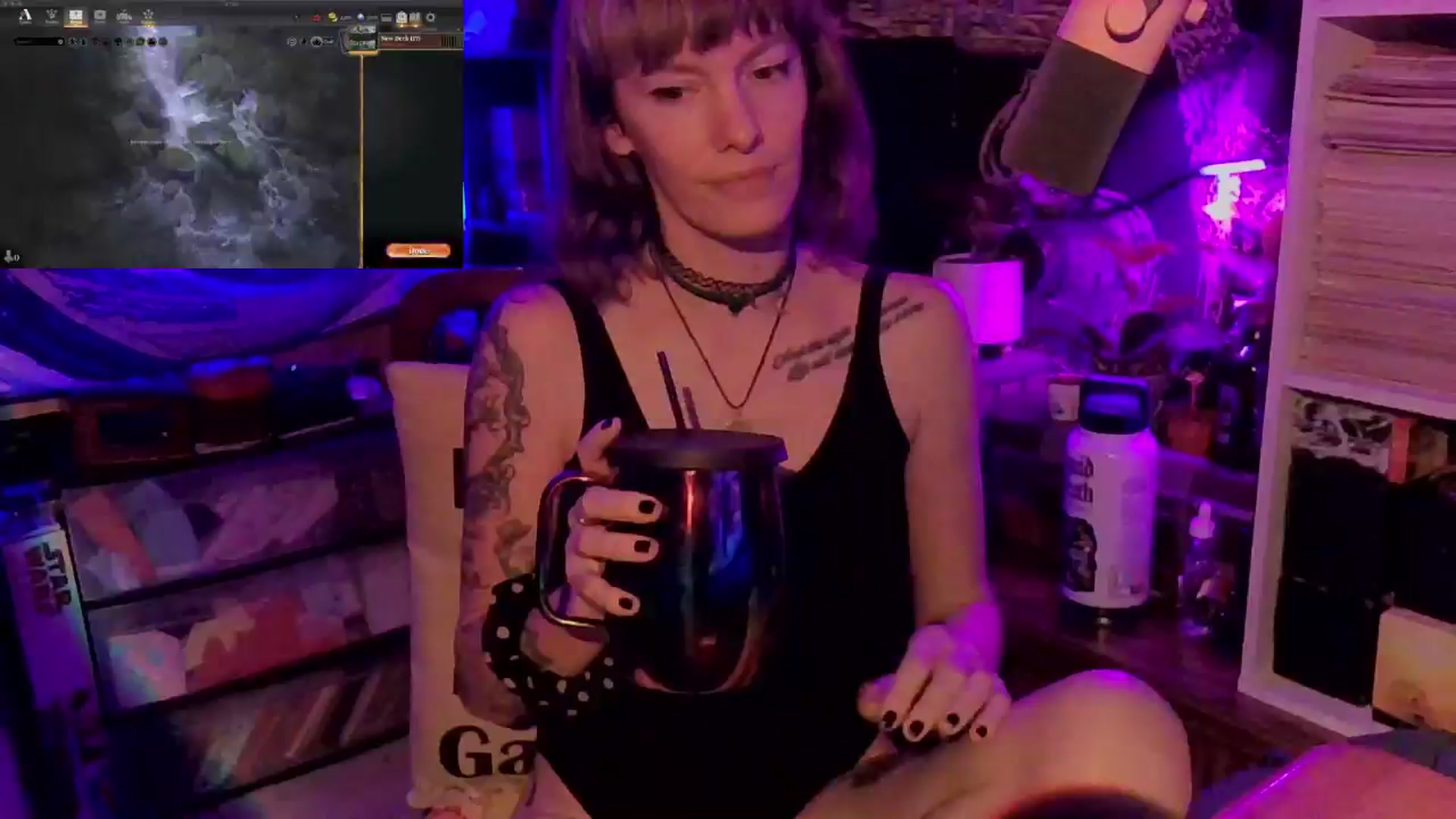 Gallery image thumbnail from CdrTroi's myfreecams stream on, 06/19/2024, 08:52 image 14 of 20