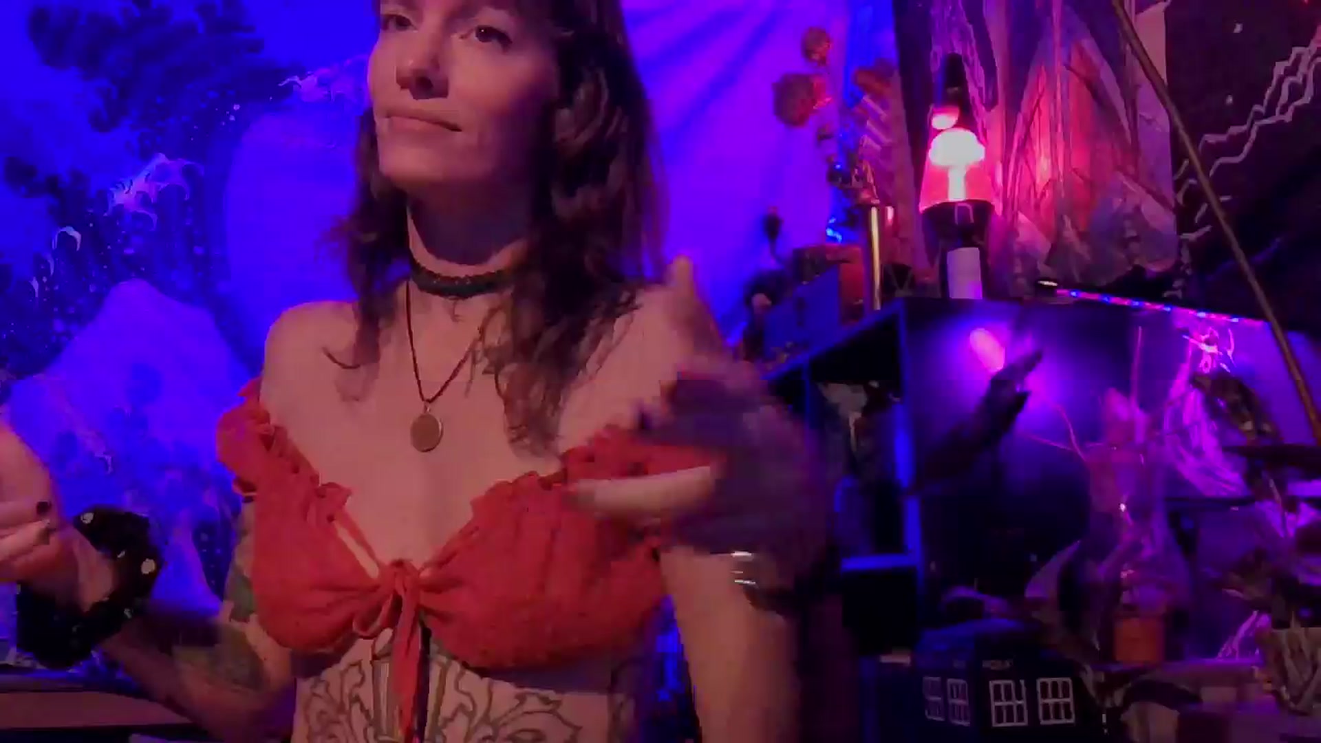 Gallery image thumbnail from CdrTroi's myfreecams stream on, 06/22/2024, 08:24 image 14 of 20