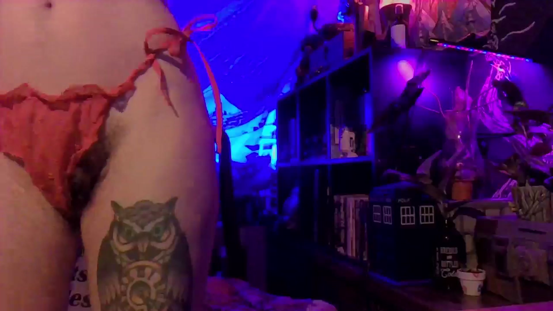 Gallery image thumbnail from CdrTroi's myfreecams stream on, 06/22/2024, 08:24 image 13 of 20