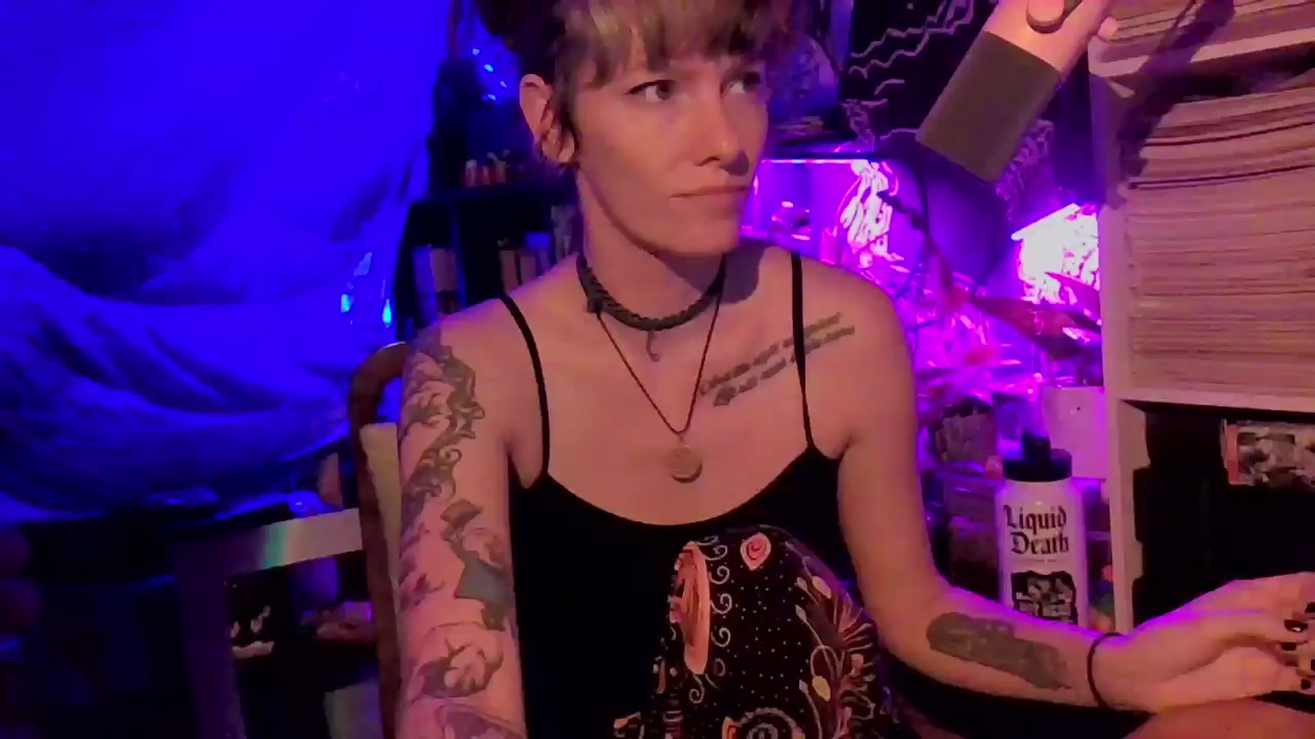 Gallery image thumbnail from CdrTroi's myfreecams stream on, 06/25/2024, 07:27 image 5 of 20