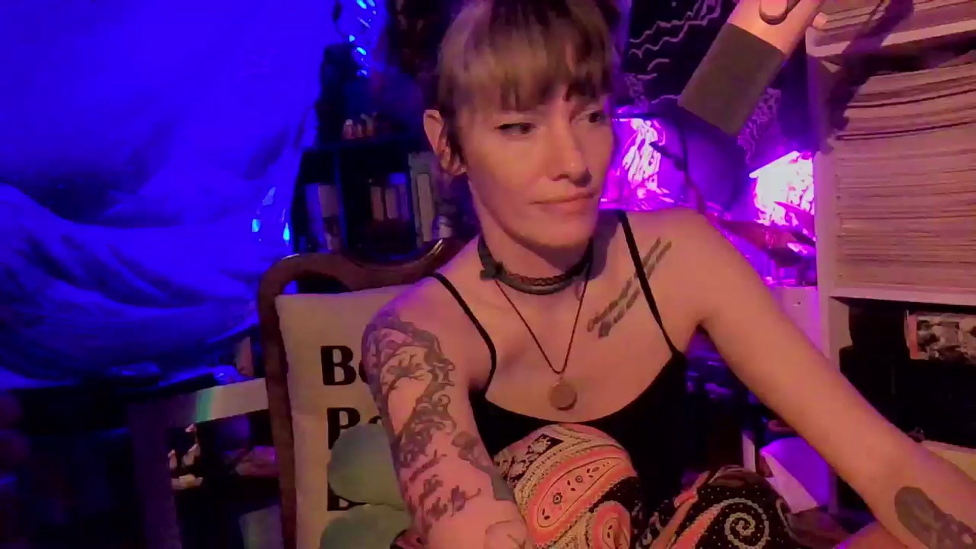 Gallery image thumbnail from CdrTroi's myfreecams stream on, 06/25/2024, 07:27 image 3 of 20