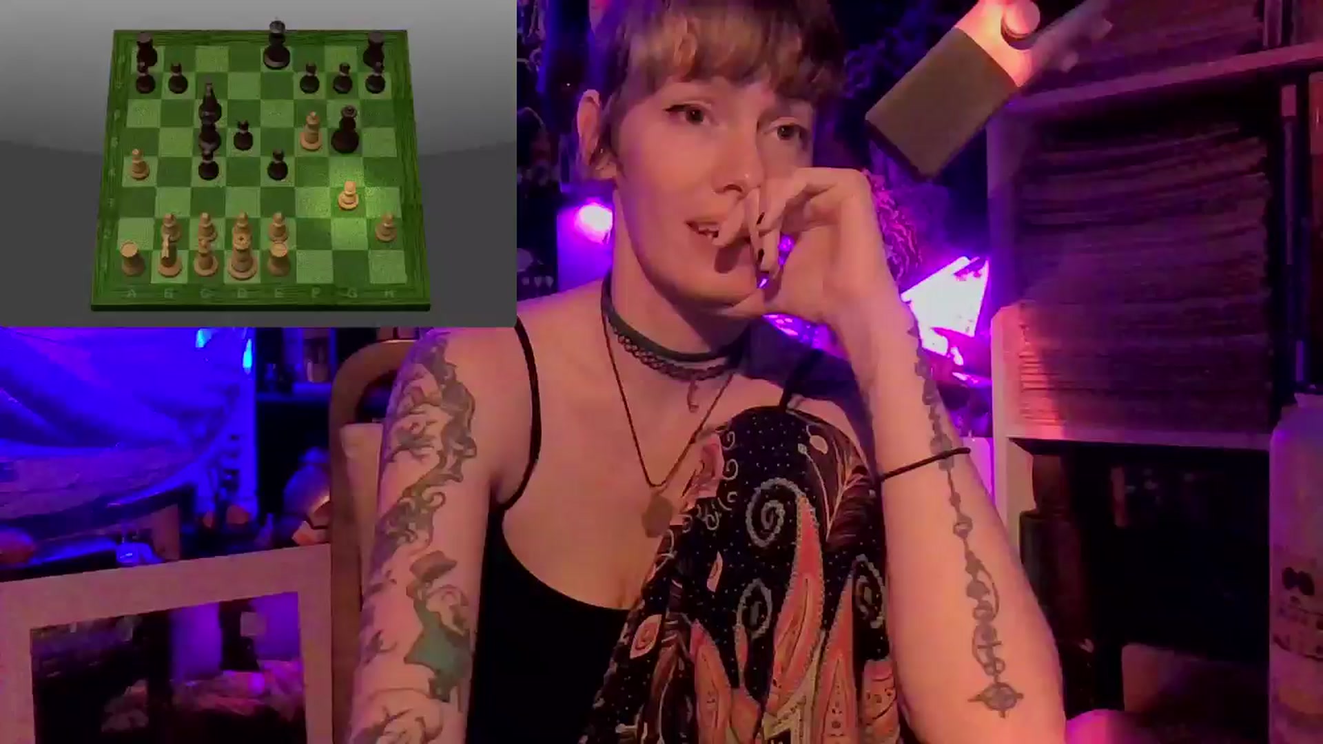 Gallery image thumbnail from CdrTroi's myfreecams stream on, 06/25/2024, 09:26 image 15 of 20