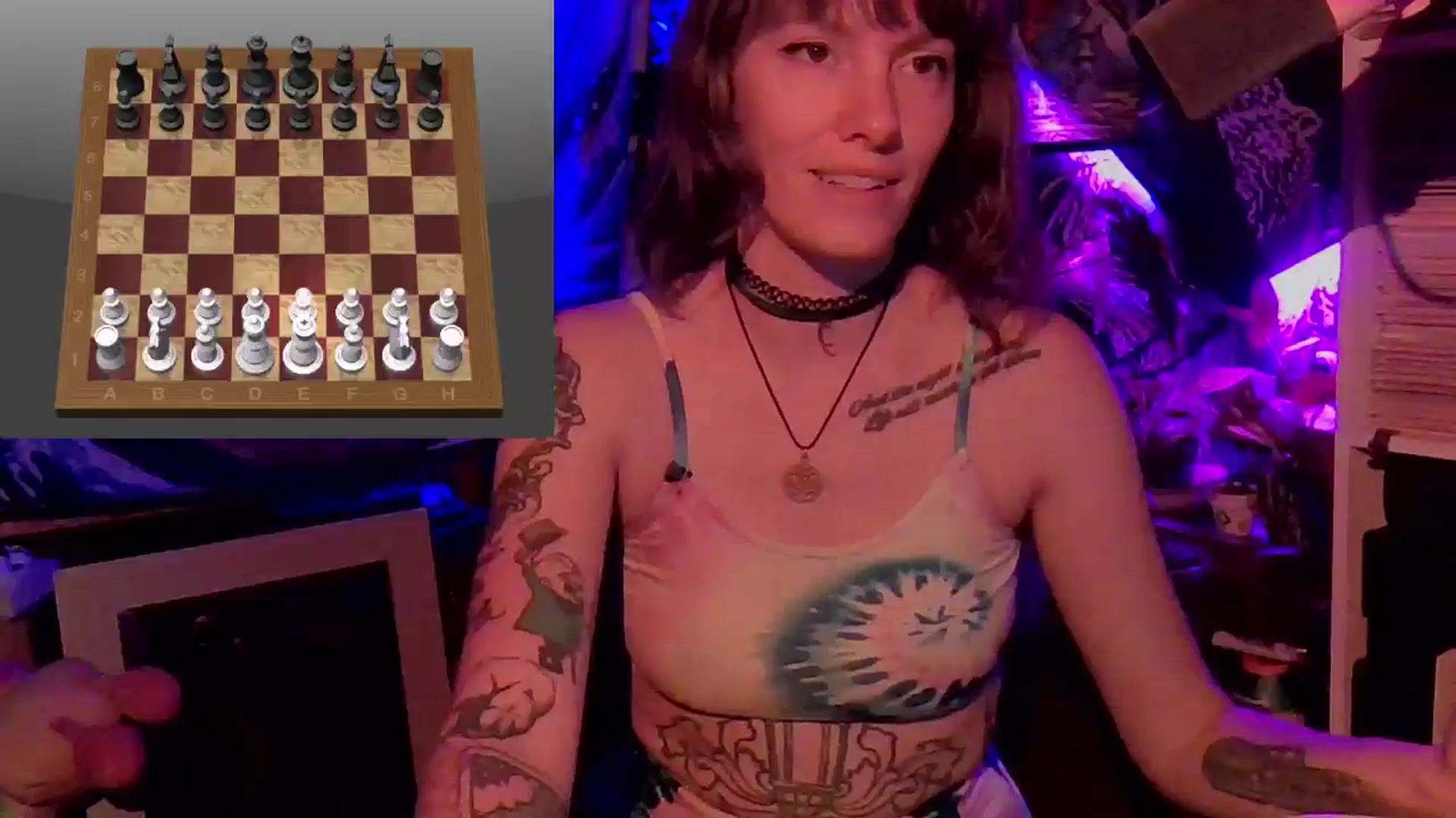 Gallery image thumbnail from CdrTroi's myfreecams stream on, 07/03/2024, 08:43 image 2 of 20