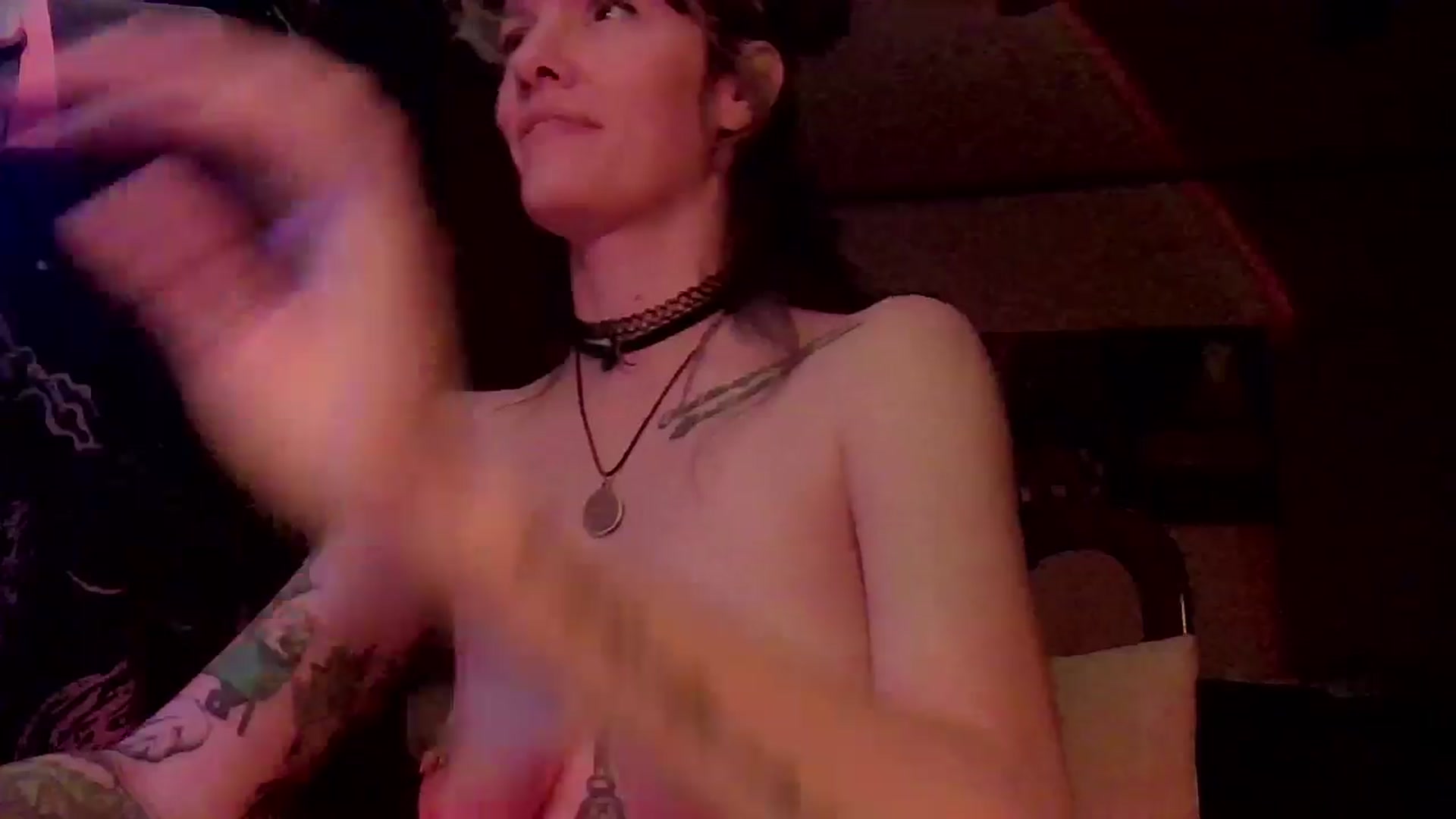 Gallery image thumbnail from CdrTroi's myfreecams stream on, 08/04/2024, 07:53 image 20 of 20