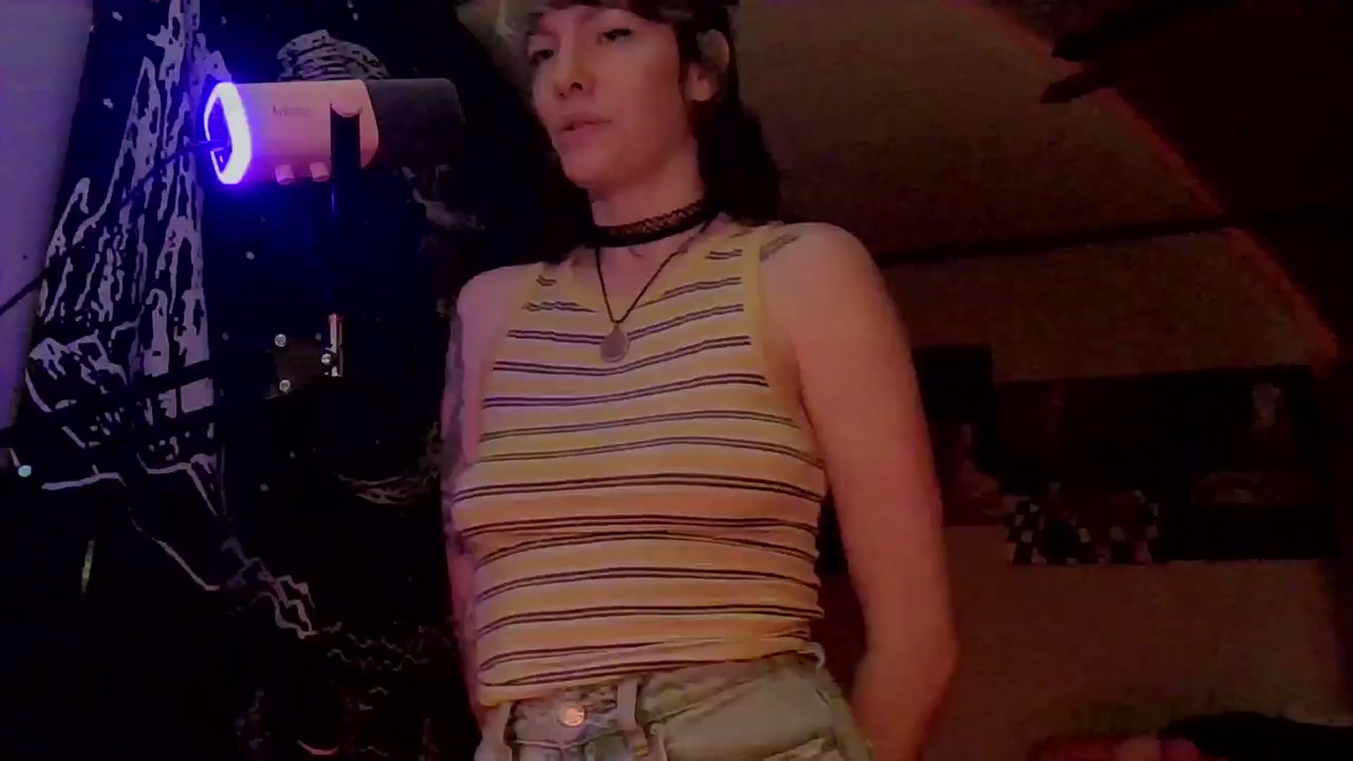 Gallery image thumbnail from CdrTroi's myfreecams stream on, 08/04/2024, 07:53 image 9 of 20