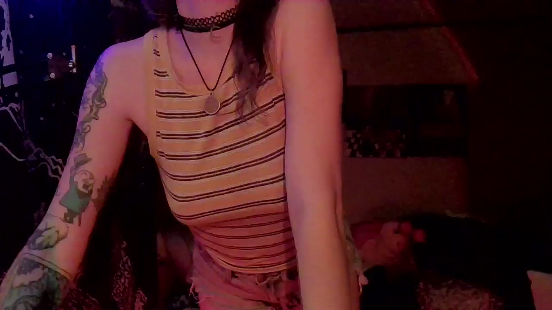 Gallery image thumbnail from CdrTroi's myfreecams stream on, 08/04/2024, 07:53 image 14 of 20