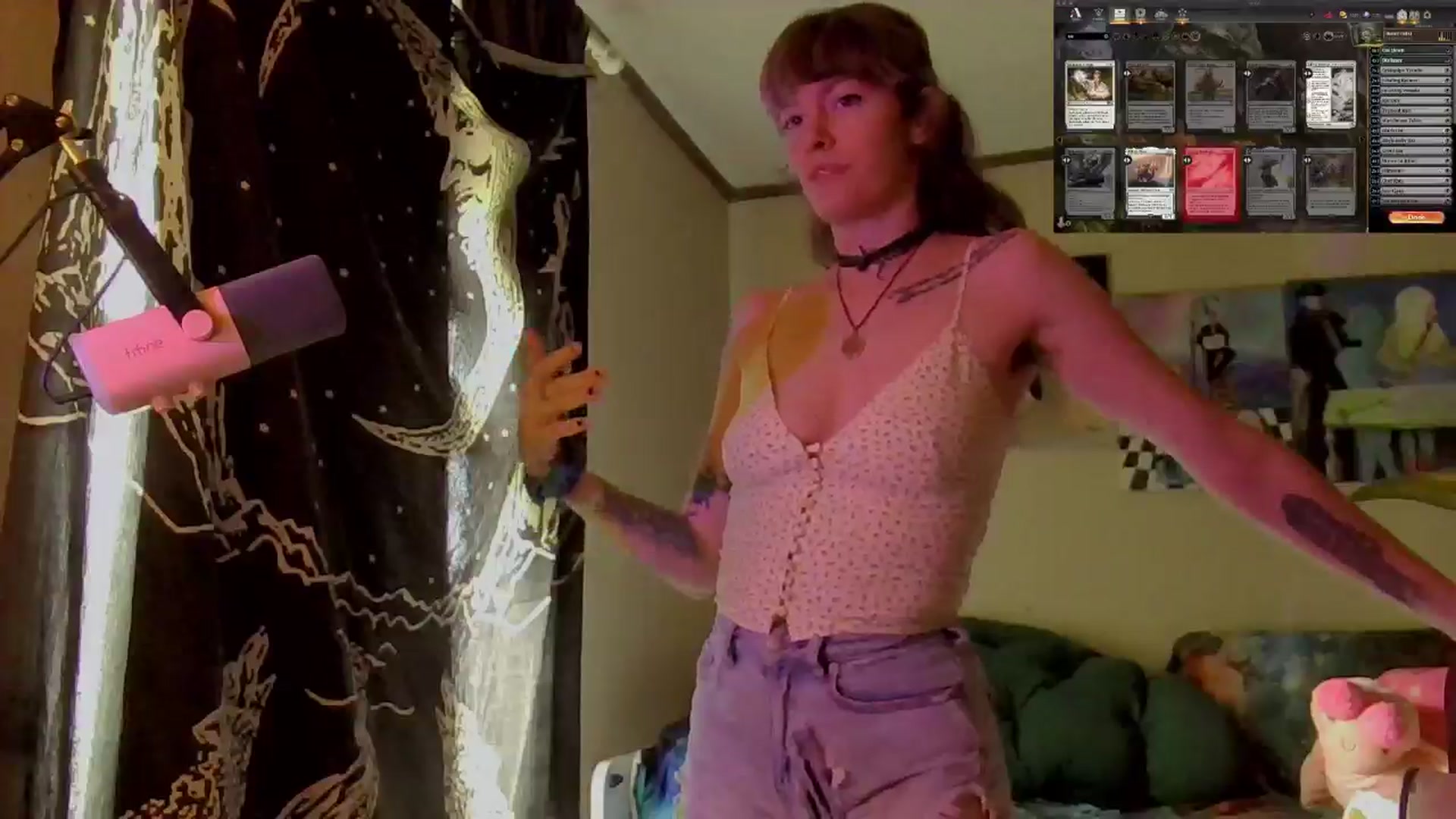 Gallery image thumbnail from CdrTroi's myfreecams stream on, 08/04/2024, 21:43 image 13 of 20