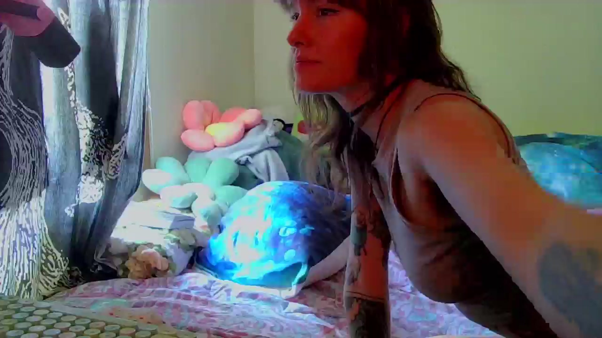 Gallery image thumbnail from CdrTroi's myfreecams stream on, 08/09/2024, 19:27 image 3 of 20