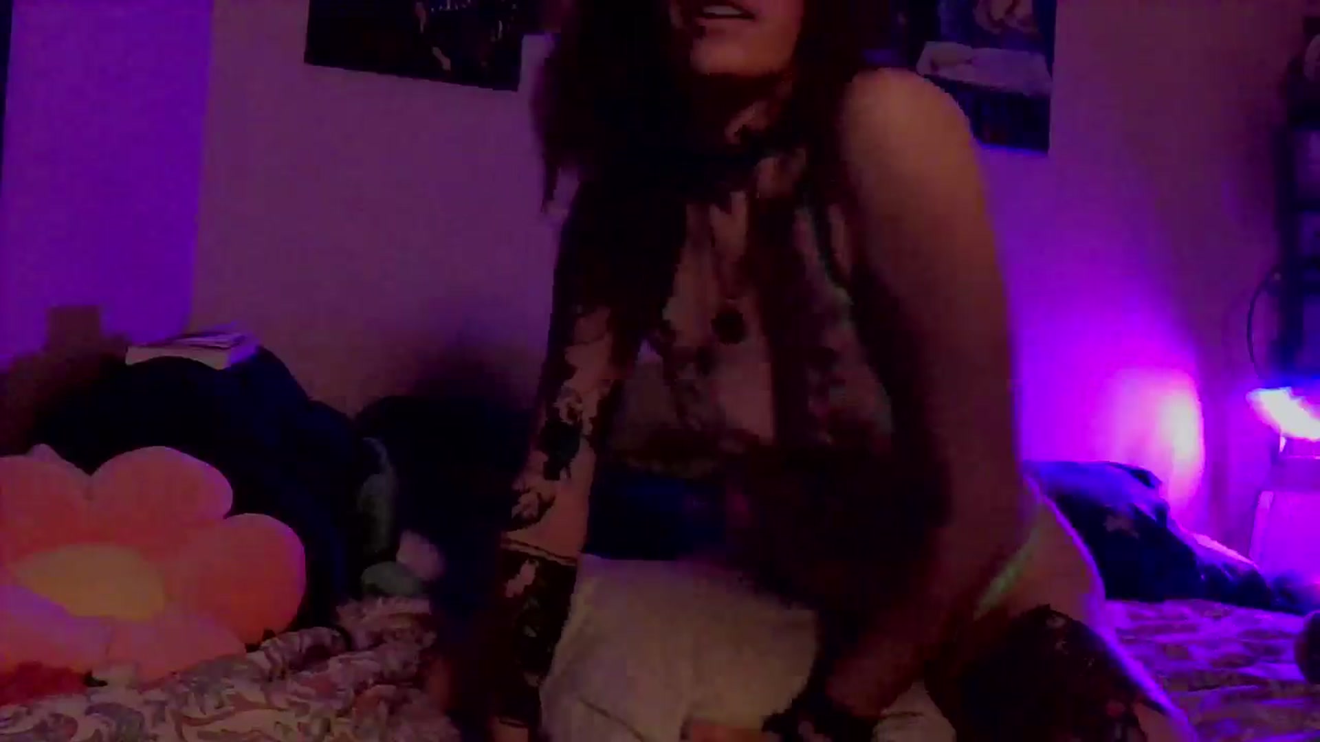Gallery image thumbnail from CdrTroi's myfreecams stream on, 08/11/2024, 07:16 image 20 of 20