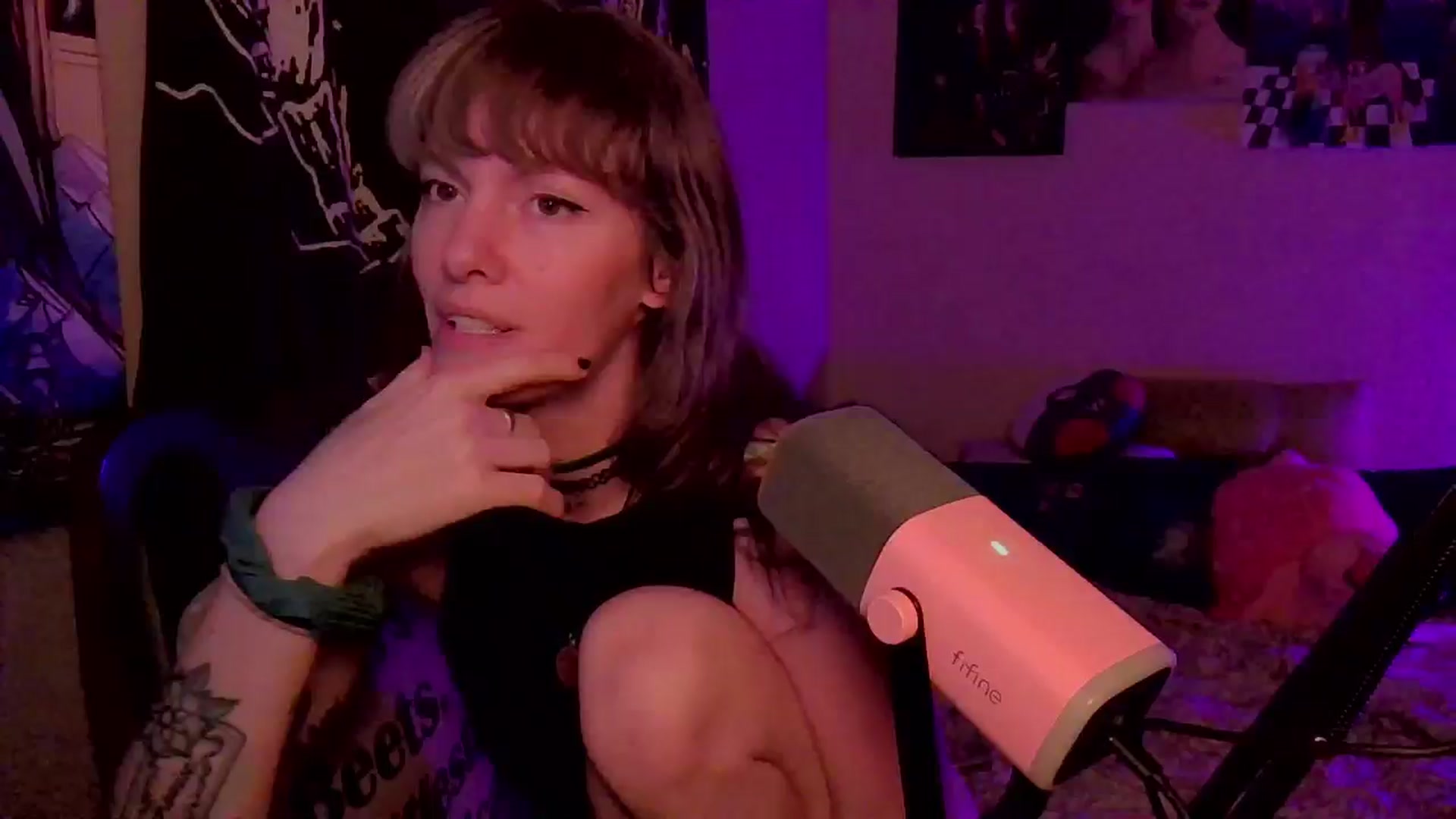 Gallery image thumbnail from CdrTroi's myfreecams stream on, 08/11/2024, 07:16 image 1 of 20
