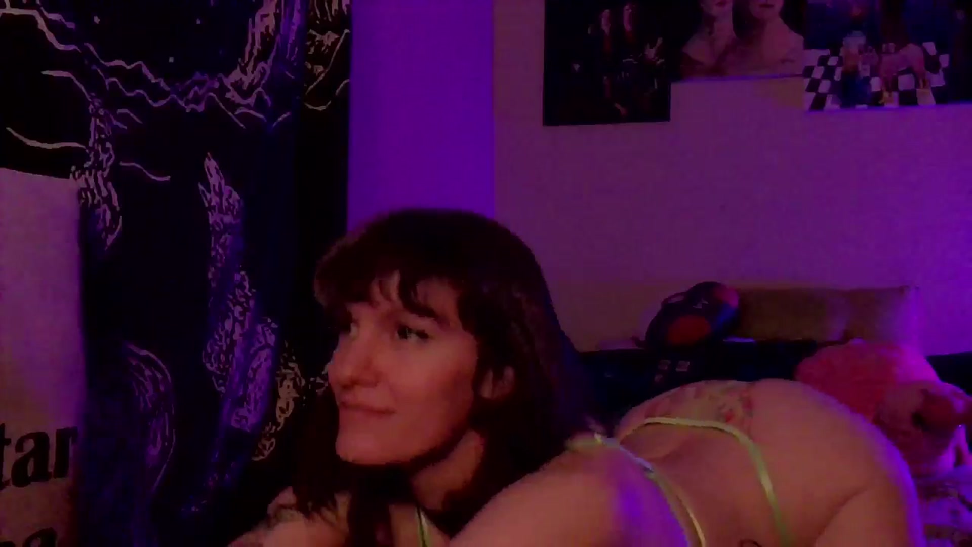Gallery image thumbnail from CdrTroi's myfreecams stream on, 08/11/2024, 07:16 image 16 of 20