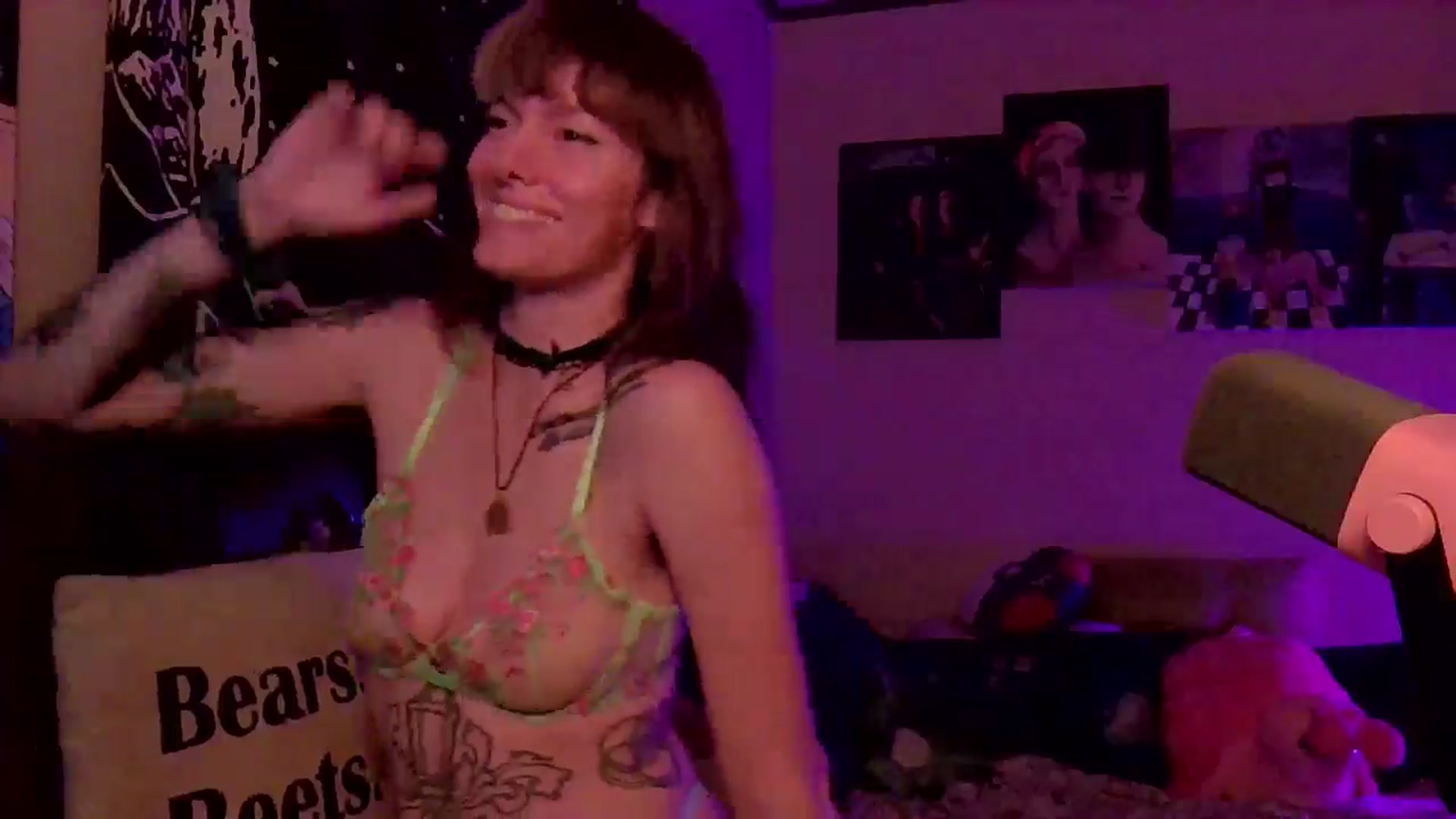 Gallery image thumbnail from CdrTroi's myfreecams stream on, 08/11/2024, 07:16 image 14 of 20