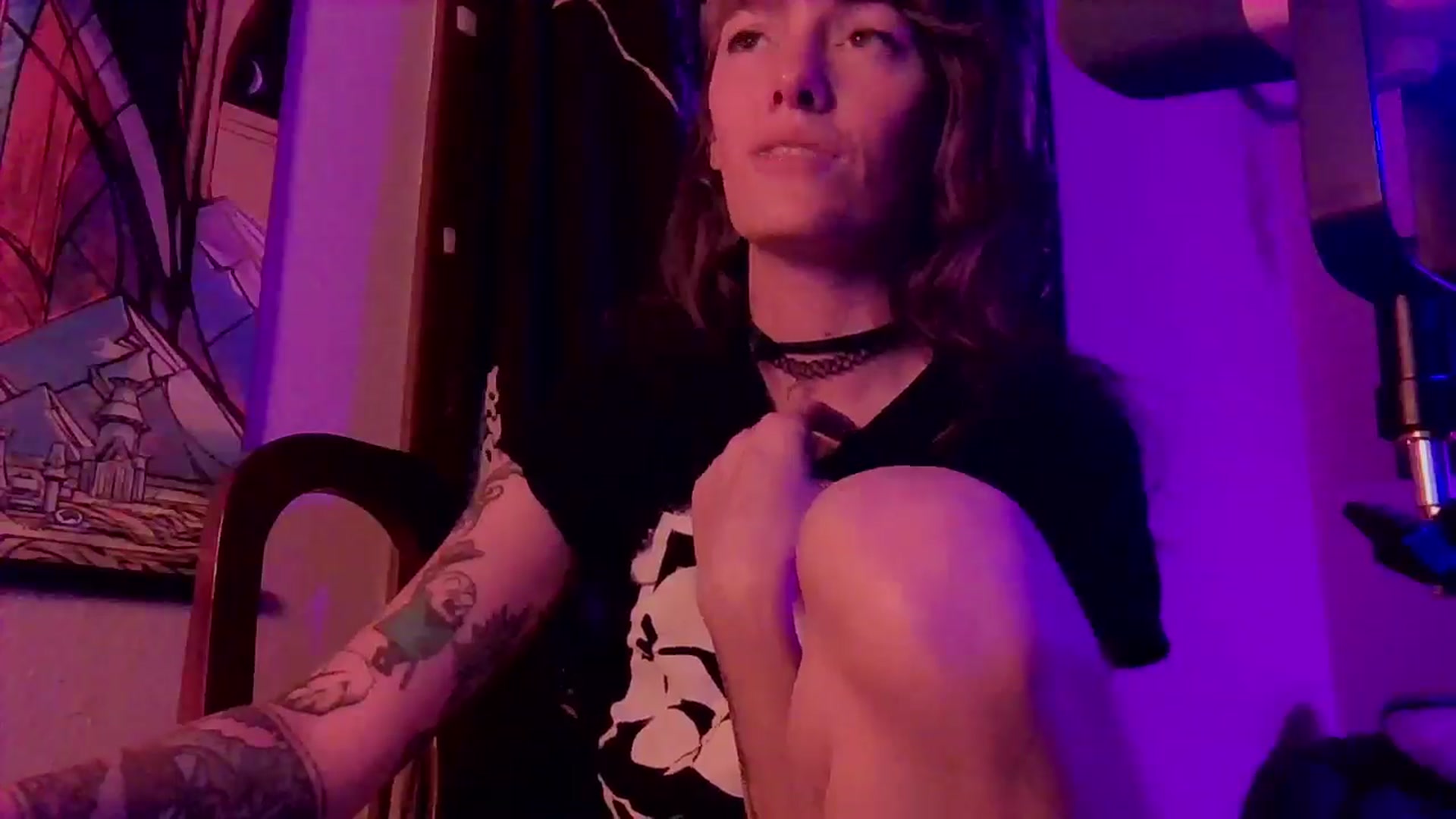 Gallery image thumbnail from CdrTroi's myfreecams stream on, 08/19/2024, 01:57 image 13 of 20