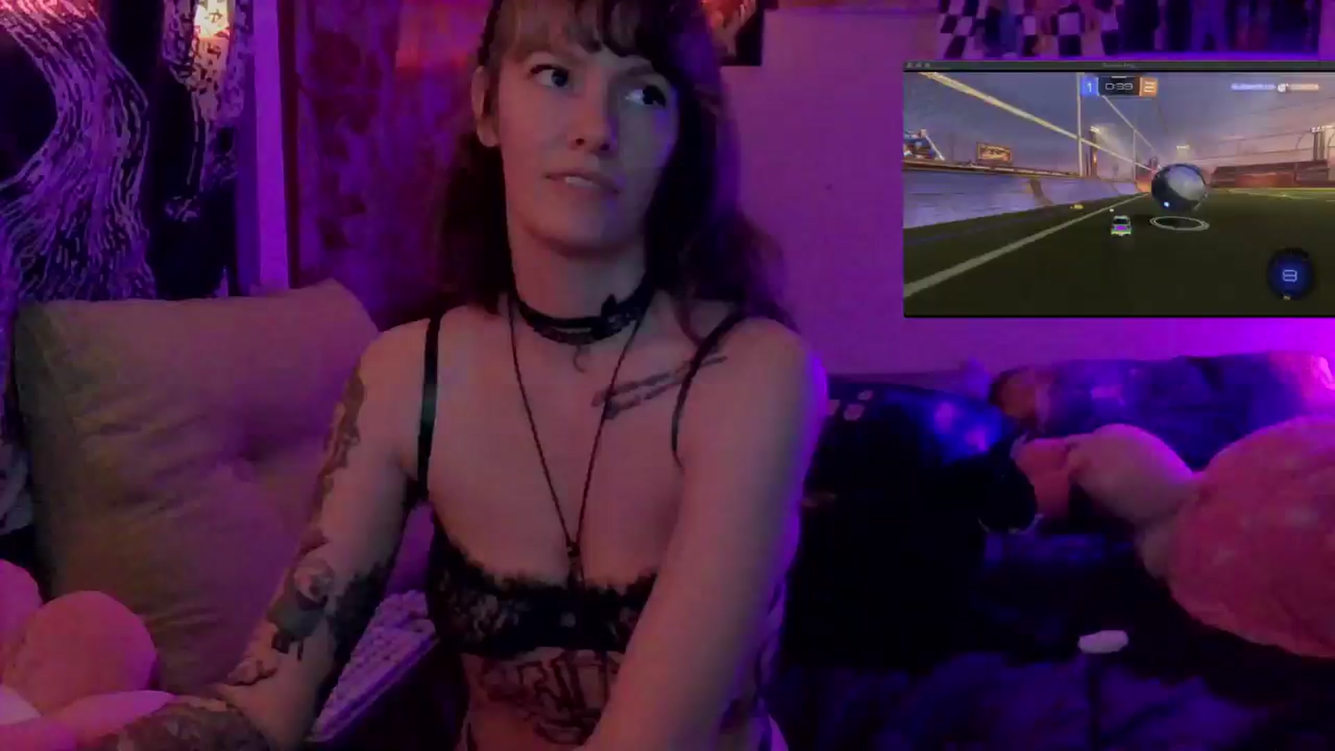 Gallery image thumbnail from CdrTroi's myfreecams stream on, 08/24/2024, 07:26 image 8 of 20