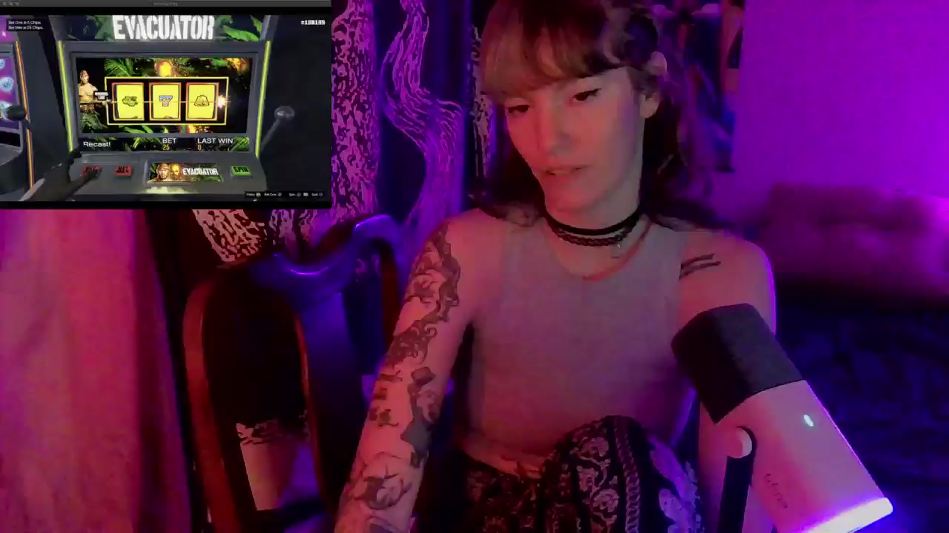 Gallery image thumbnail from CdrTroi's myfreecams stream on, 08/27/2024, 08:51 image 3 of 20