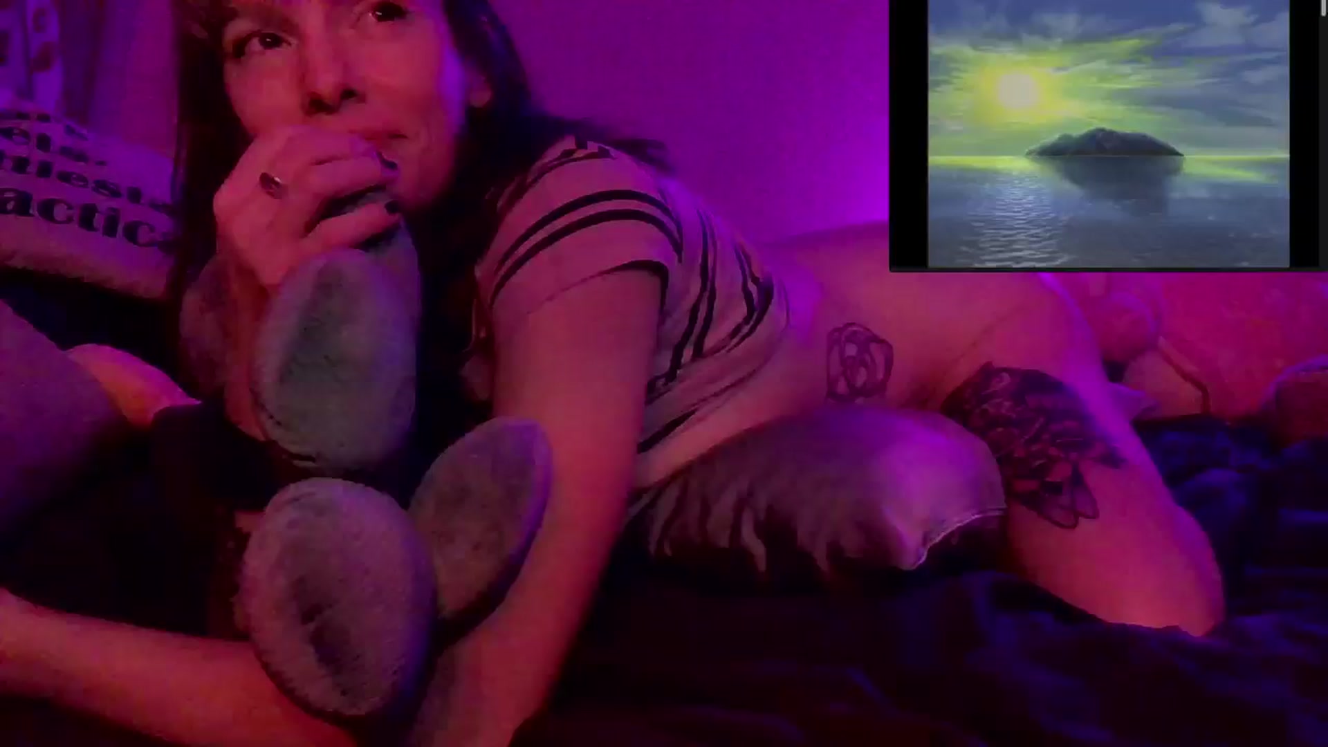 Gallery image thumbnail from CdrTroi's myfreecams stream on, 09/01/2024, 09:14 image 15 of 20