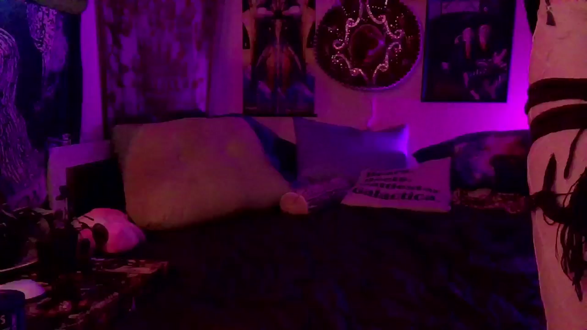 Gallery image thumbnail from CdrTroi's myfreecams stream on, 09/02/2024, 08:28 image 11 of 20