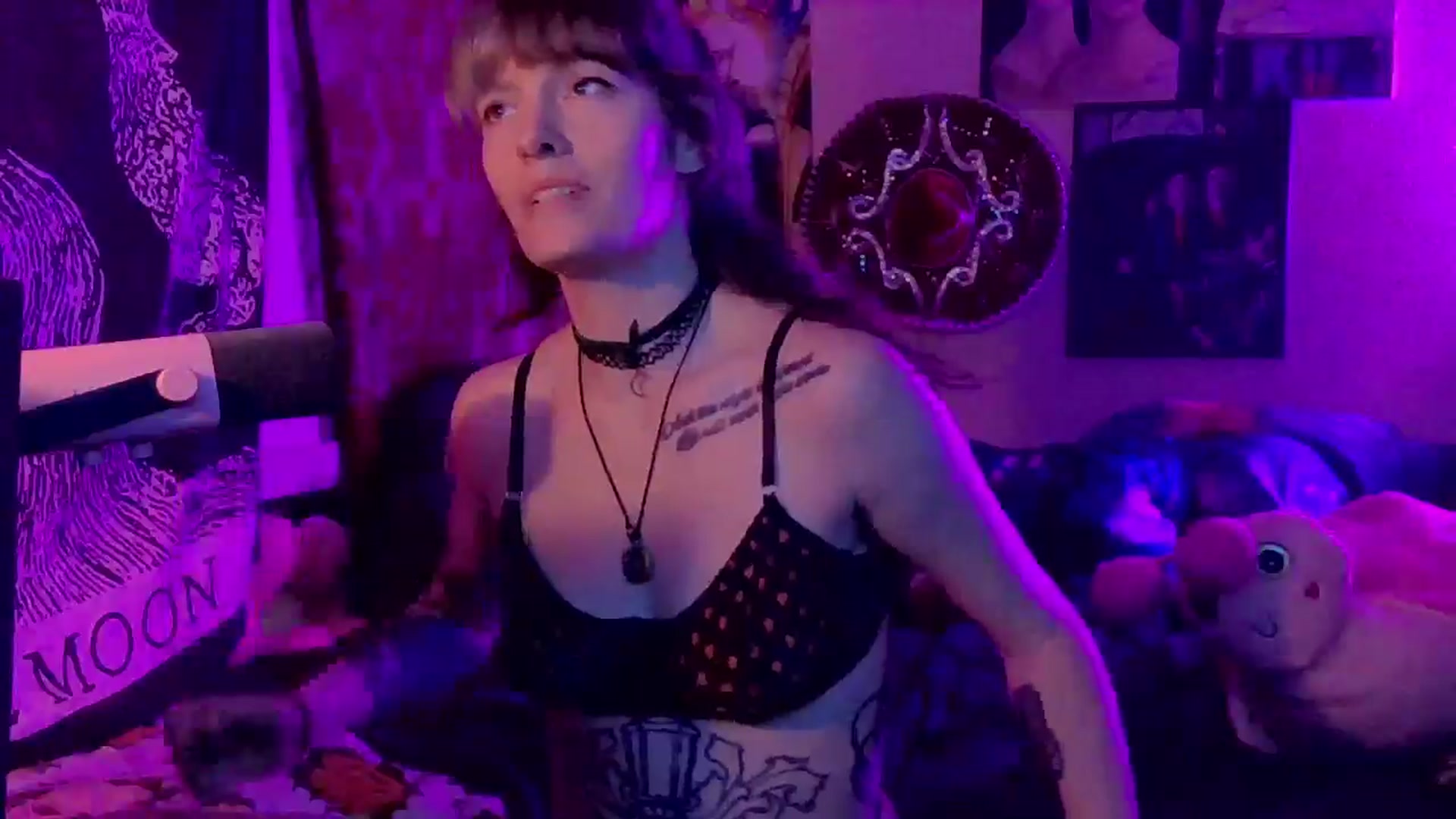 Gallery image thumbnail from CdrTroi's myfreecams stream on, 09/07/2024, 10:17 image 13 of 20