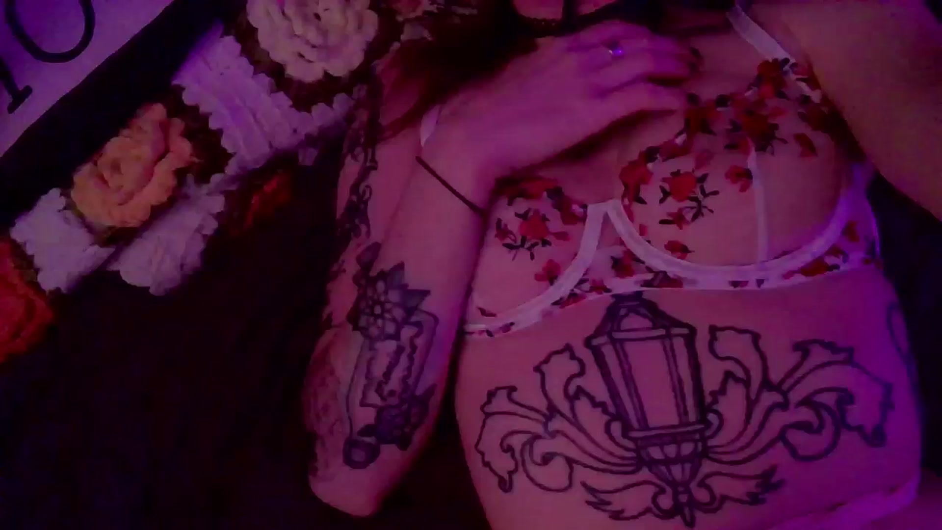 Gallery image thumbnail from CdrTroi's myfreecams stream on, 09/23/2024, 10:26 image 4 of 20