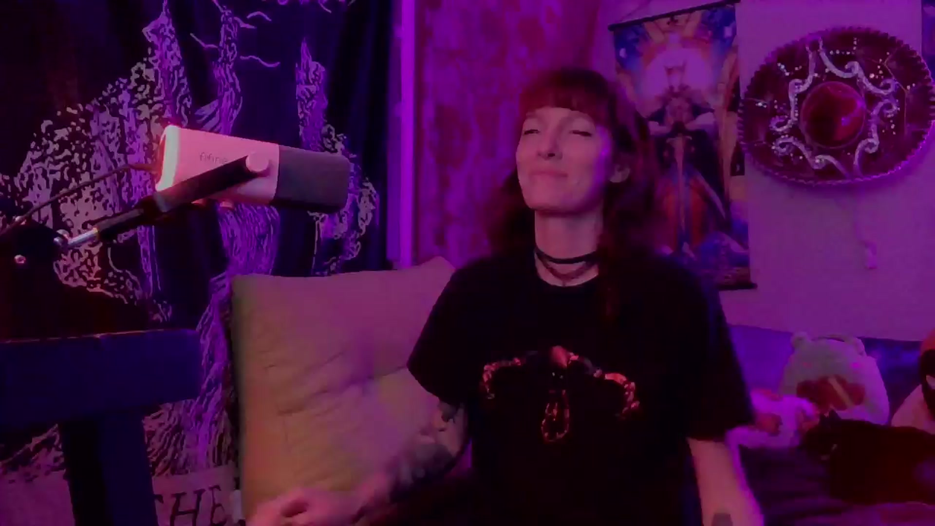 Gallery image thumbnail from CdrTroi's myfreecams stream on, 09/27/2024, 08:09 image 6 of 20