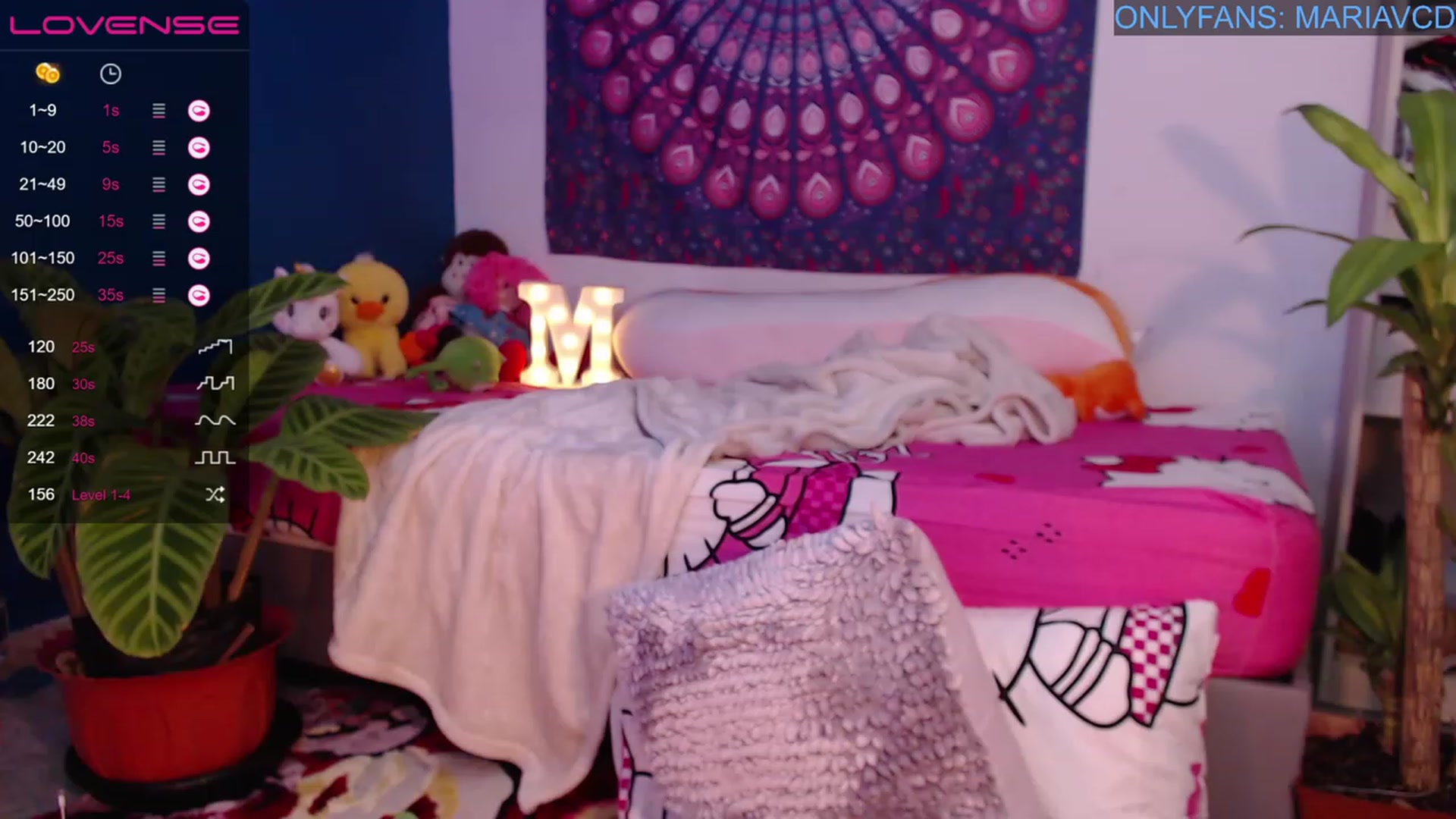 Gallery image thumbnail from Ced69cMaria's myfreecams stream on, 06/01/2023, 18:35 image 11 of 20