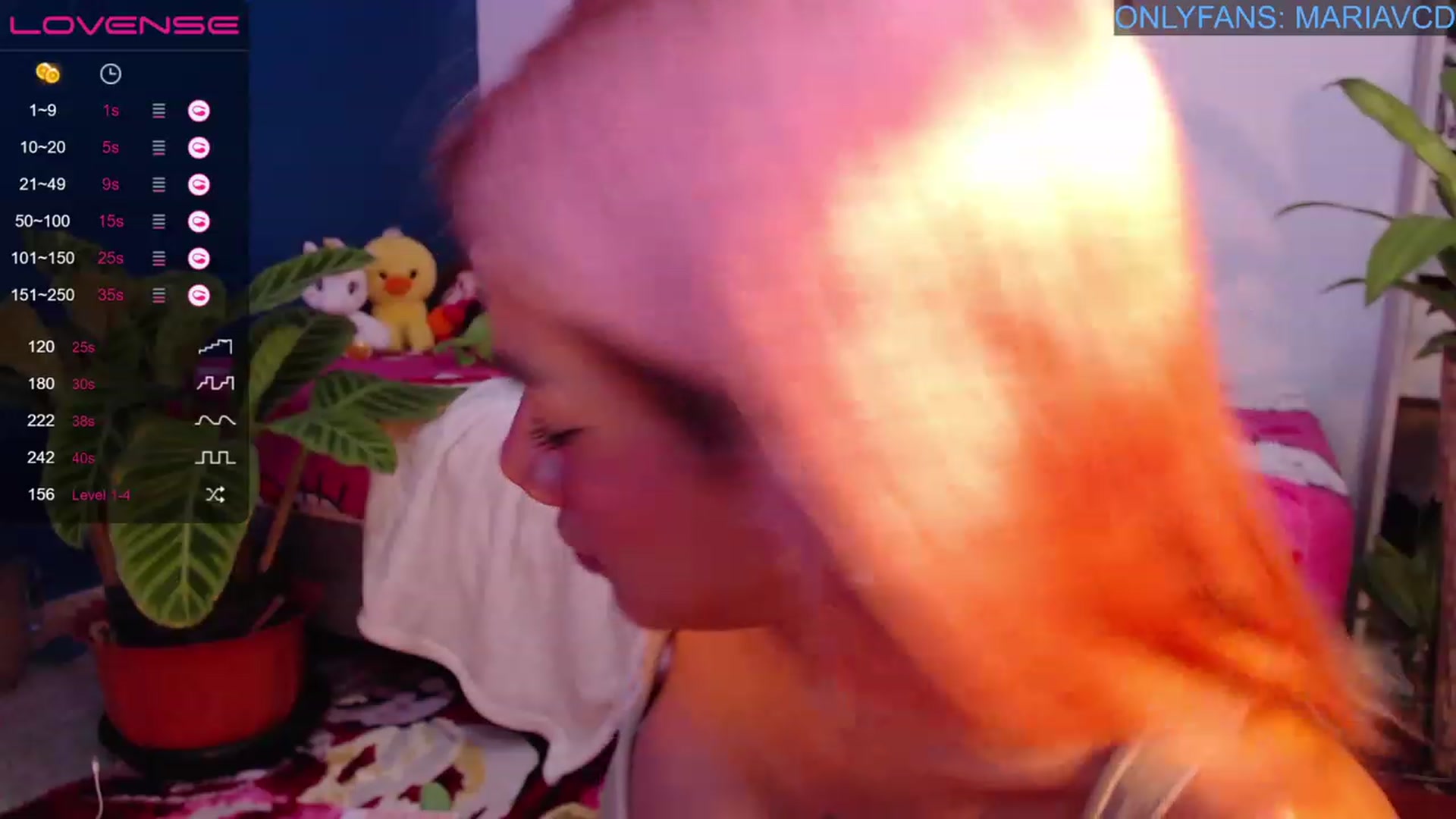 Gallery image thumbnail from Ced69cMaria's myfreecams stream on, 06/01/2023, 18:35 image 9 of 20