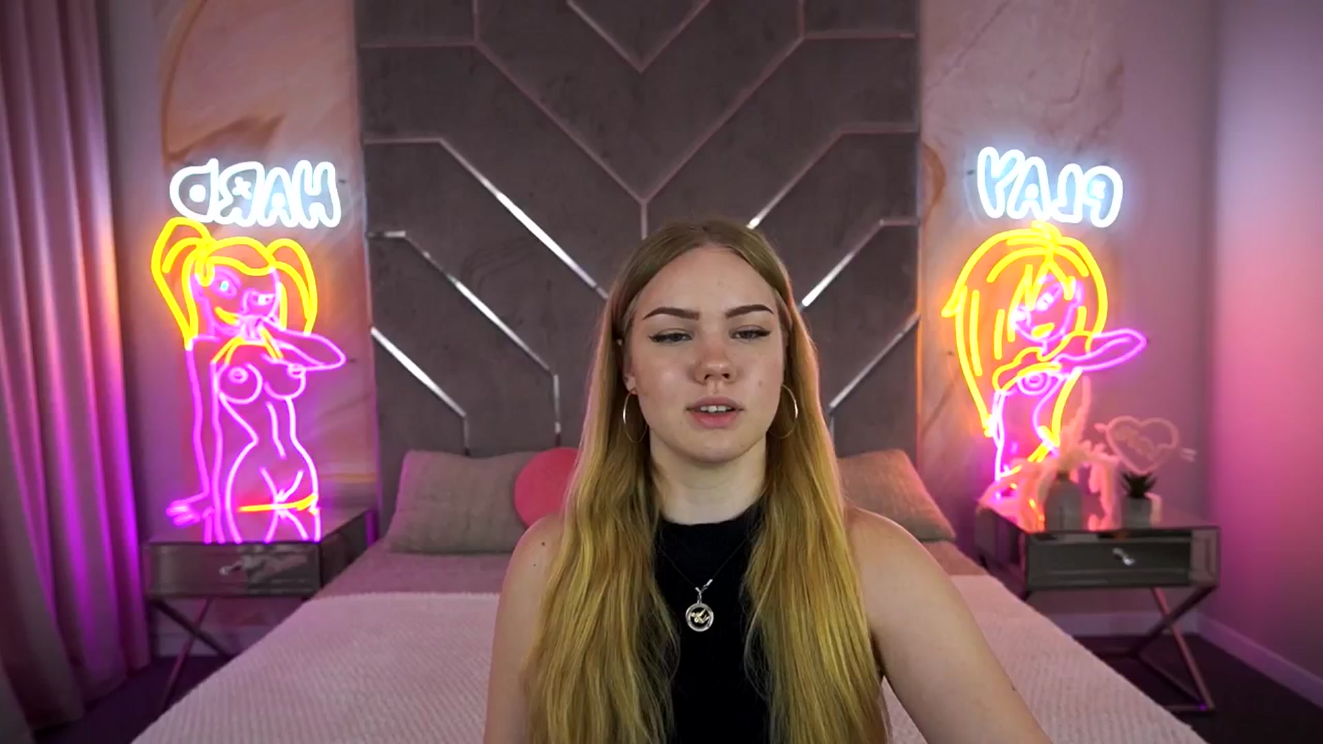Gallery image thumbnail from CelestaNoir's myfreecams stream on, 06/11/2025, 08:08 image 7 of 20