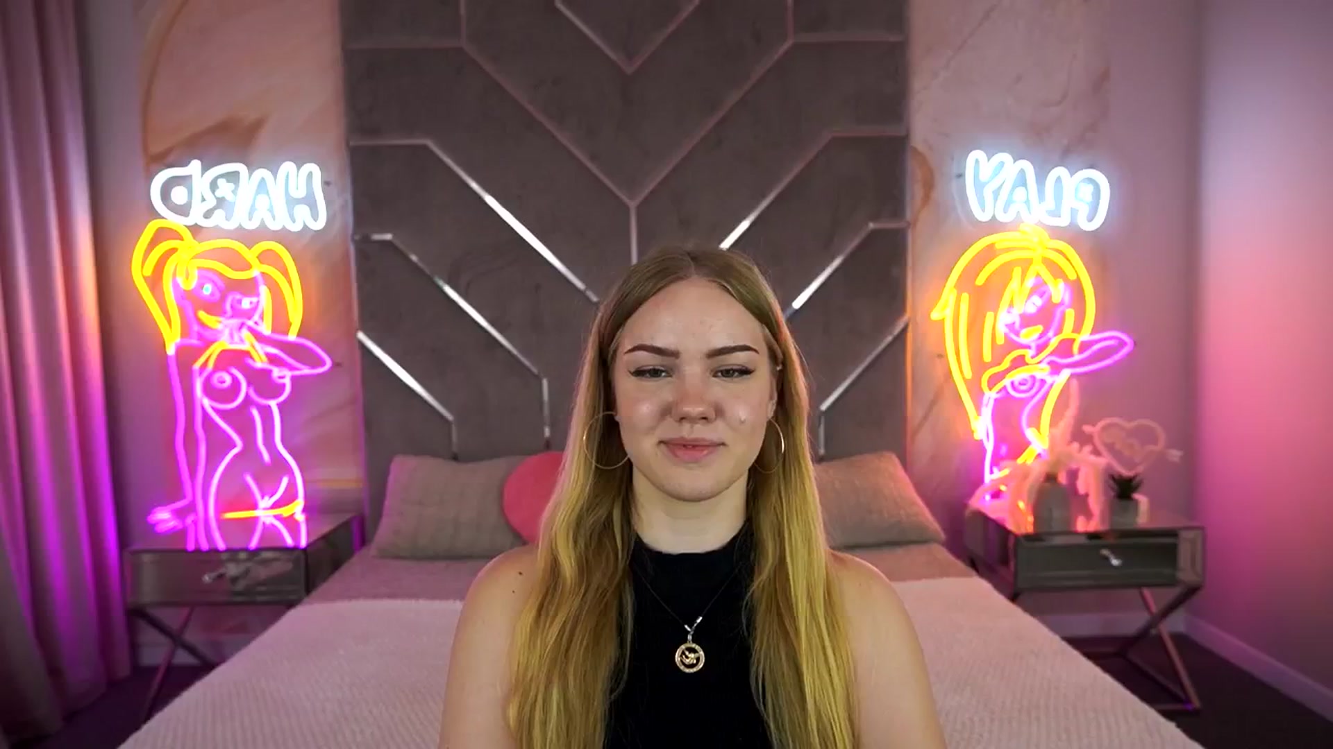 Gallery image thumbnail from CelestaNoir's myfreecams stream on, 06/11/2025, 08:08 image 18 of 20