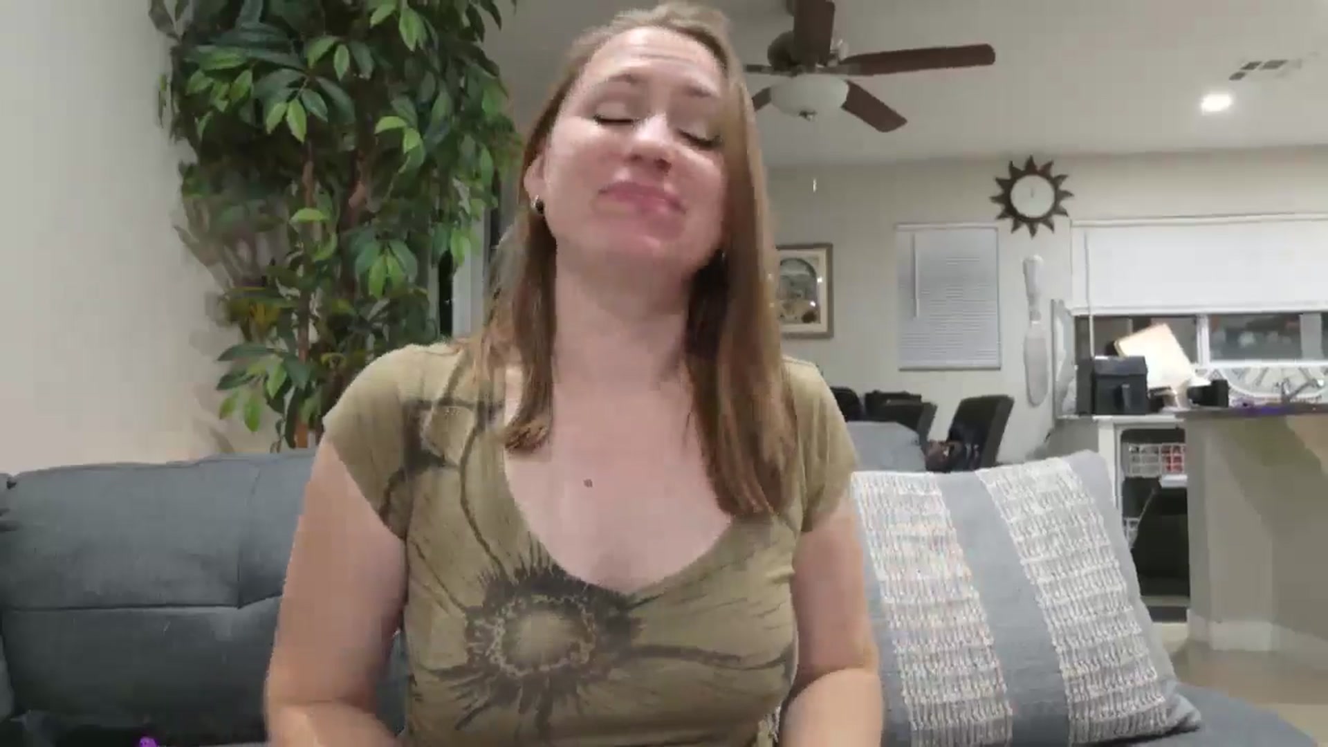 Gallery image thumbnail from CelesteFeier's myfreecams stream on, 07/23/2024, 06:46 image 14 of 20
