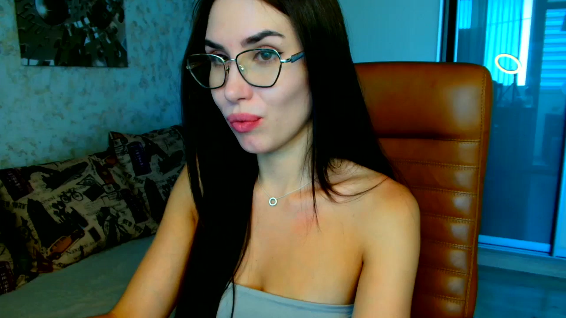 Gallery image thumbnail from CelesteNoir_'s myfreecams stream on, 08/28/2025, 08:10 image 9 of 20