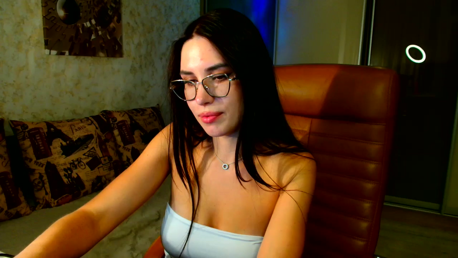 Gallery image thumbnail from CelesteNoir_'s myfreecams stream on, 09/12/2025, 21:31 image 18 of 20