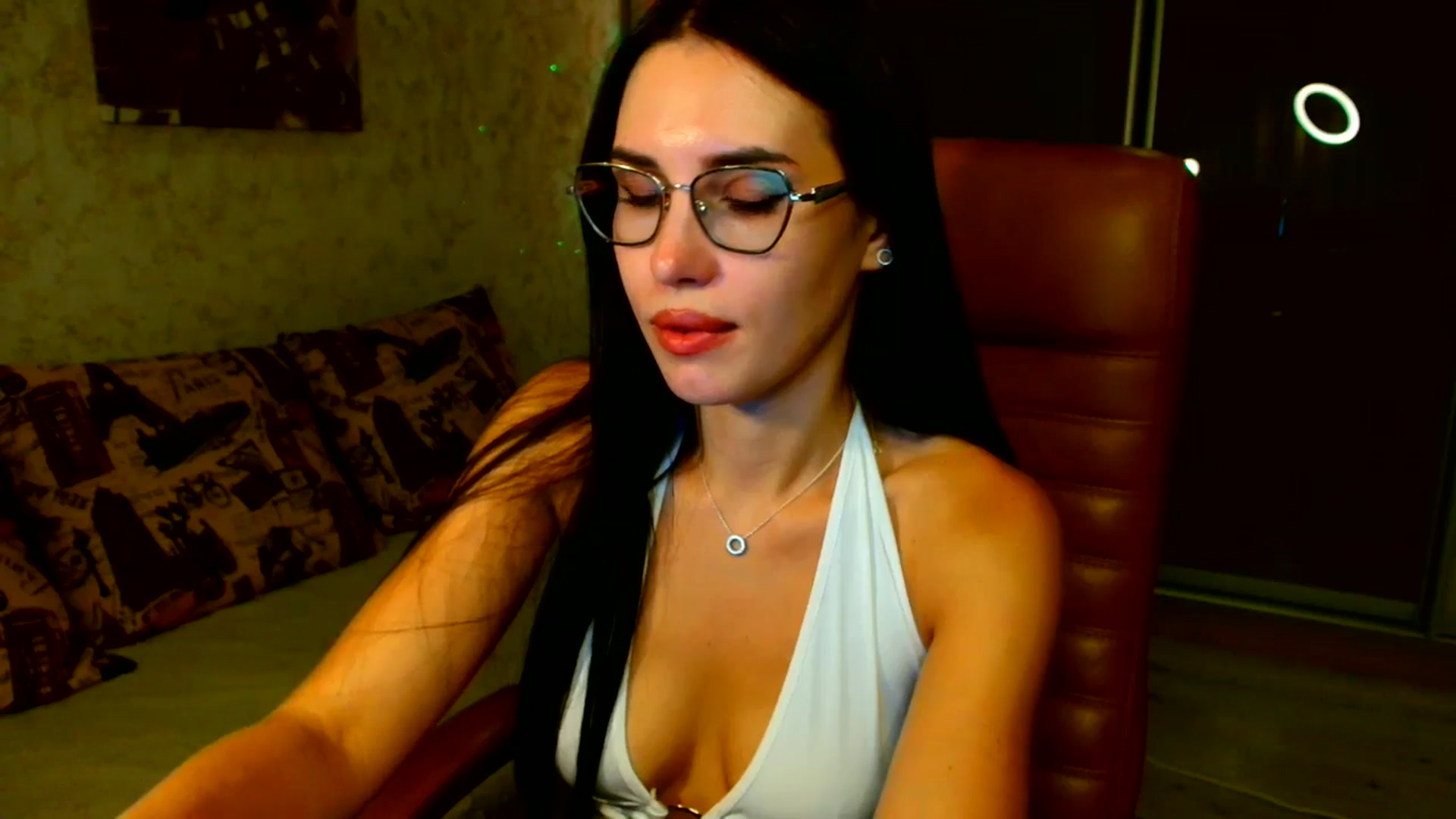 Gallery image thumbnail from CelesteNoir_'s myfreecams stream on, 09/21/2025, 18:44 image 16 of 20