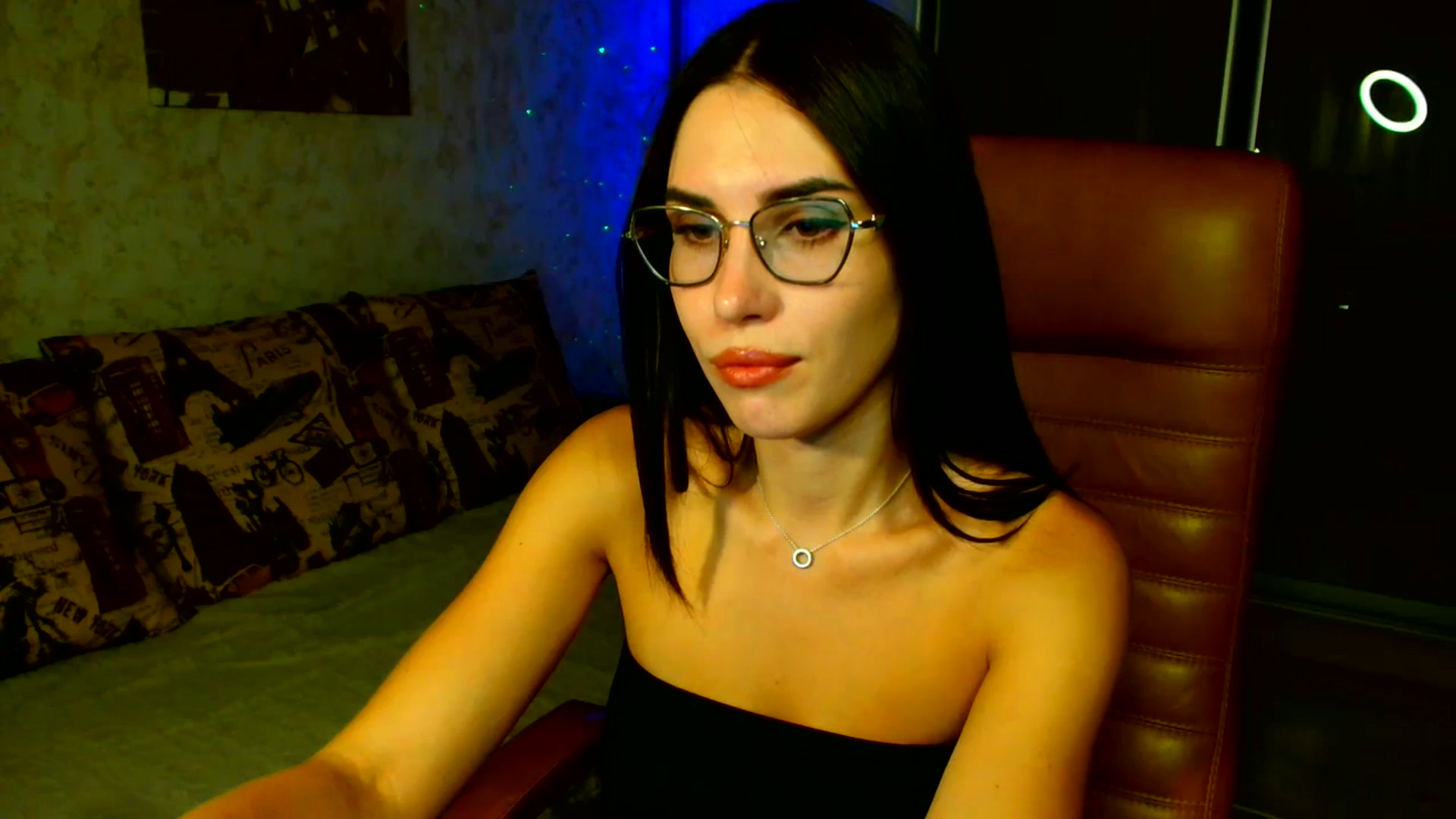 Gallery image thumbnail from CelesteNoir_'s myfreecams stream on, 09/22/2025, 19:29 image 19 of 20