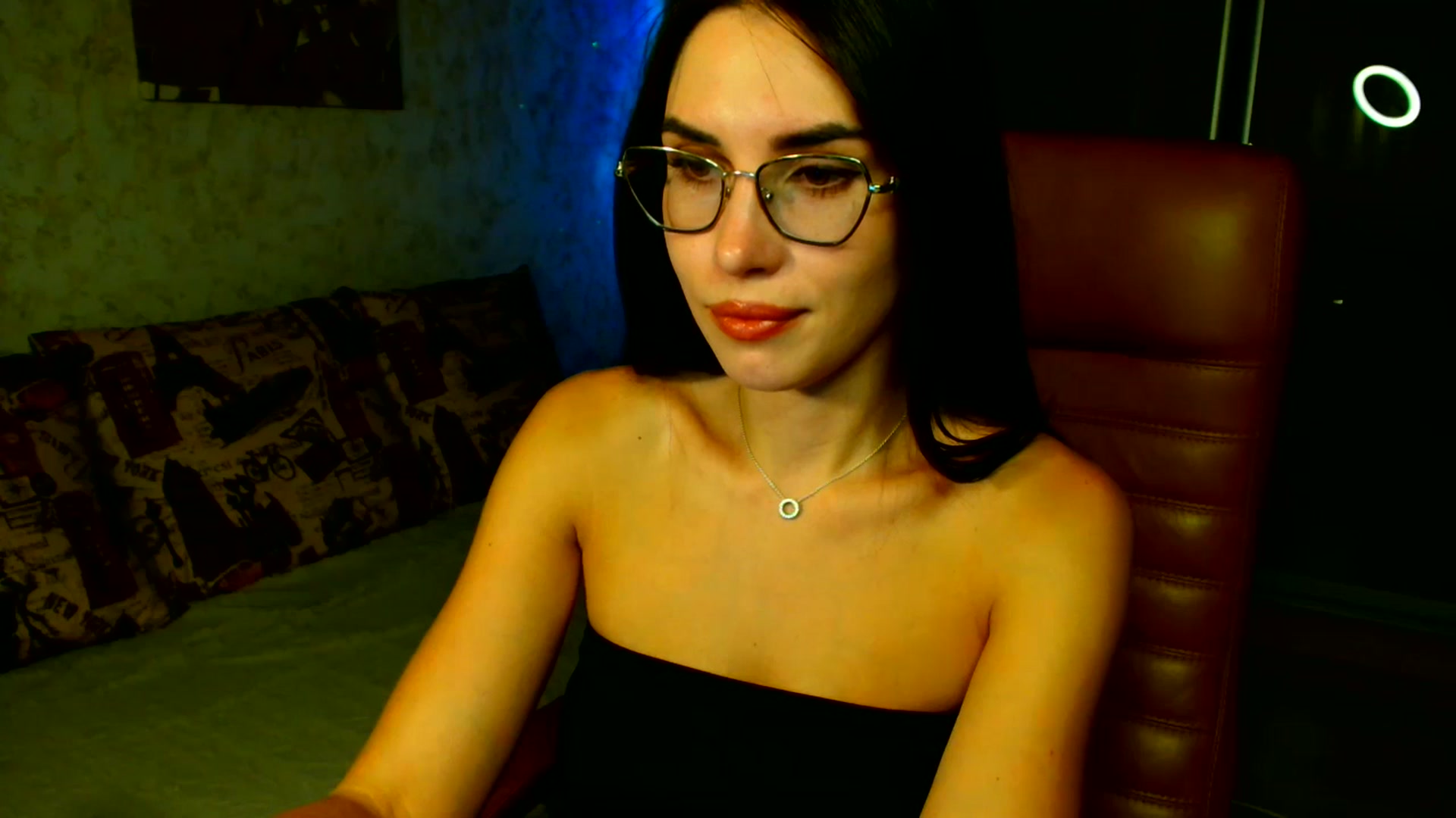 Gallery image thumbnail from CelesteNoir_'s myfreecams stream on, 09/22/2025, 19:29 image 12 of 20
