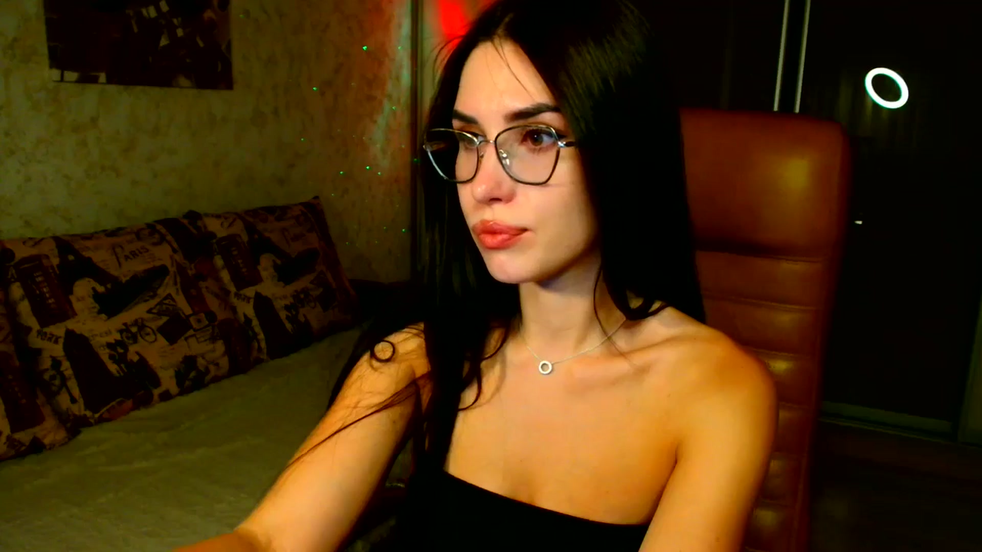 Gallery image thumbnail from CelesteNoir_'s myfreecams stream on, 09/22/2025, 20:04 image 13 of 20