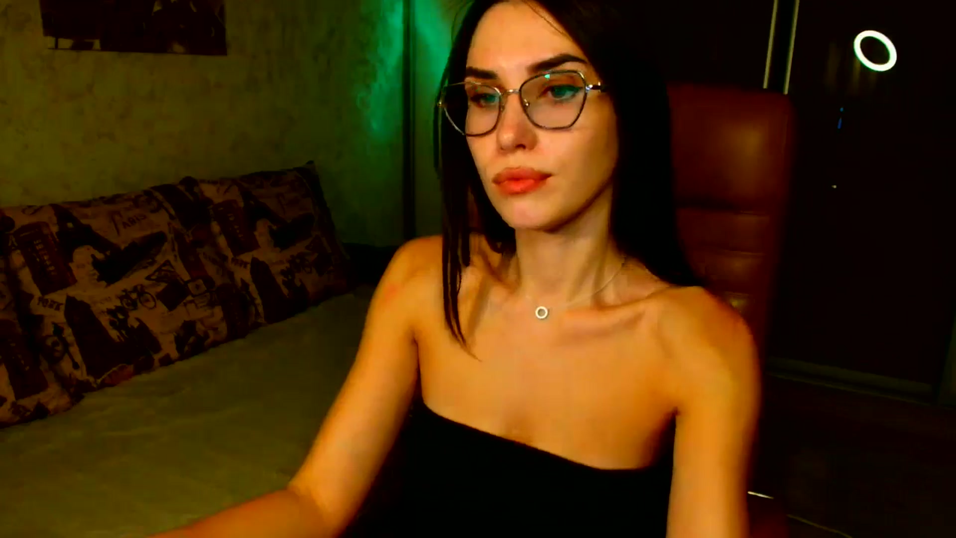 Gallery image thumbnail from CelesteNoir_'s myfreecams stream on, 09/22/2025, 20:44 image 4 of 20